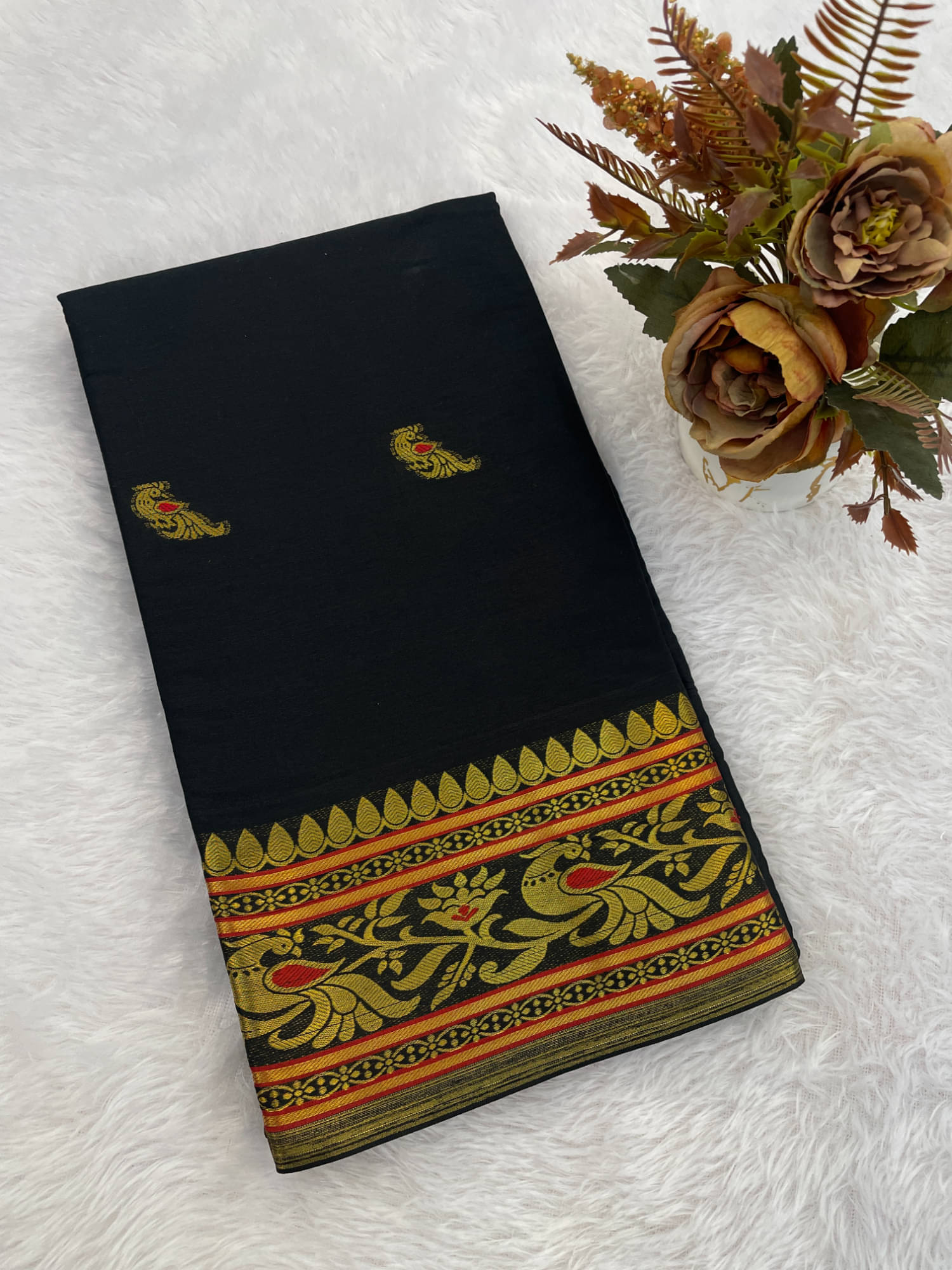     			JULEE Cotton Blend Woven Paithani Sarees With Unstitched Blouse Piece ( Black )