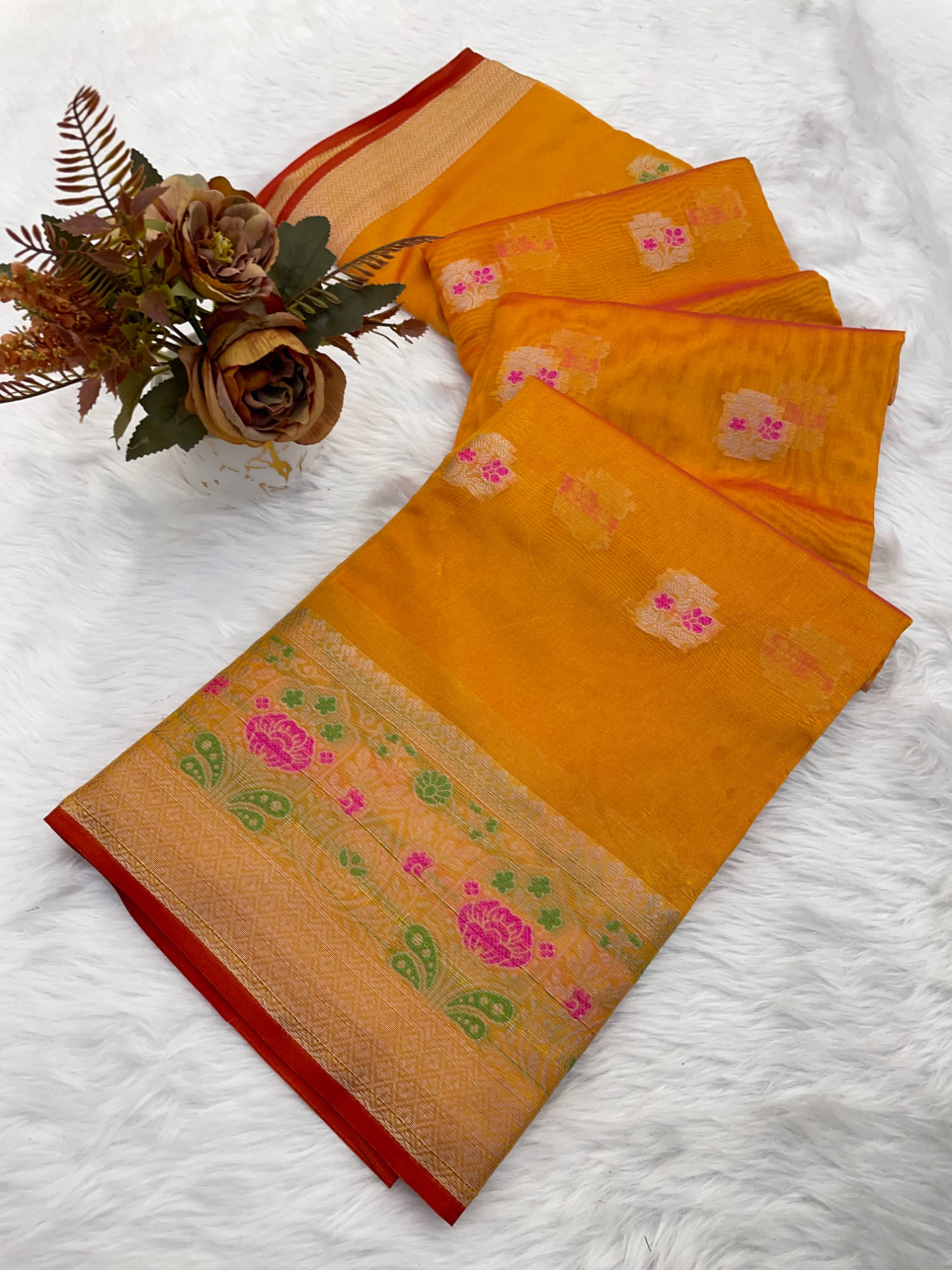 JULEE Organza Woven Paithani Sarees With Unstitched Blouse Piece ( Yellow ) JULEE Organza Woven Paithani Sarees With Unstitched Blouse Piece ( Yellow )