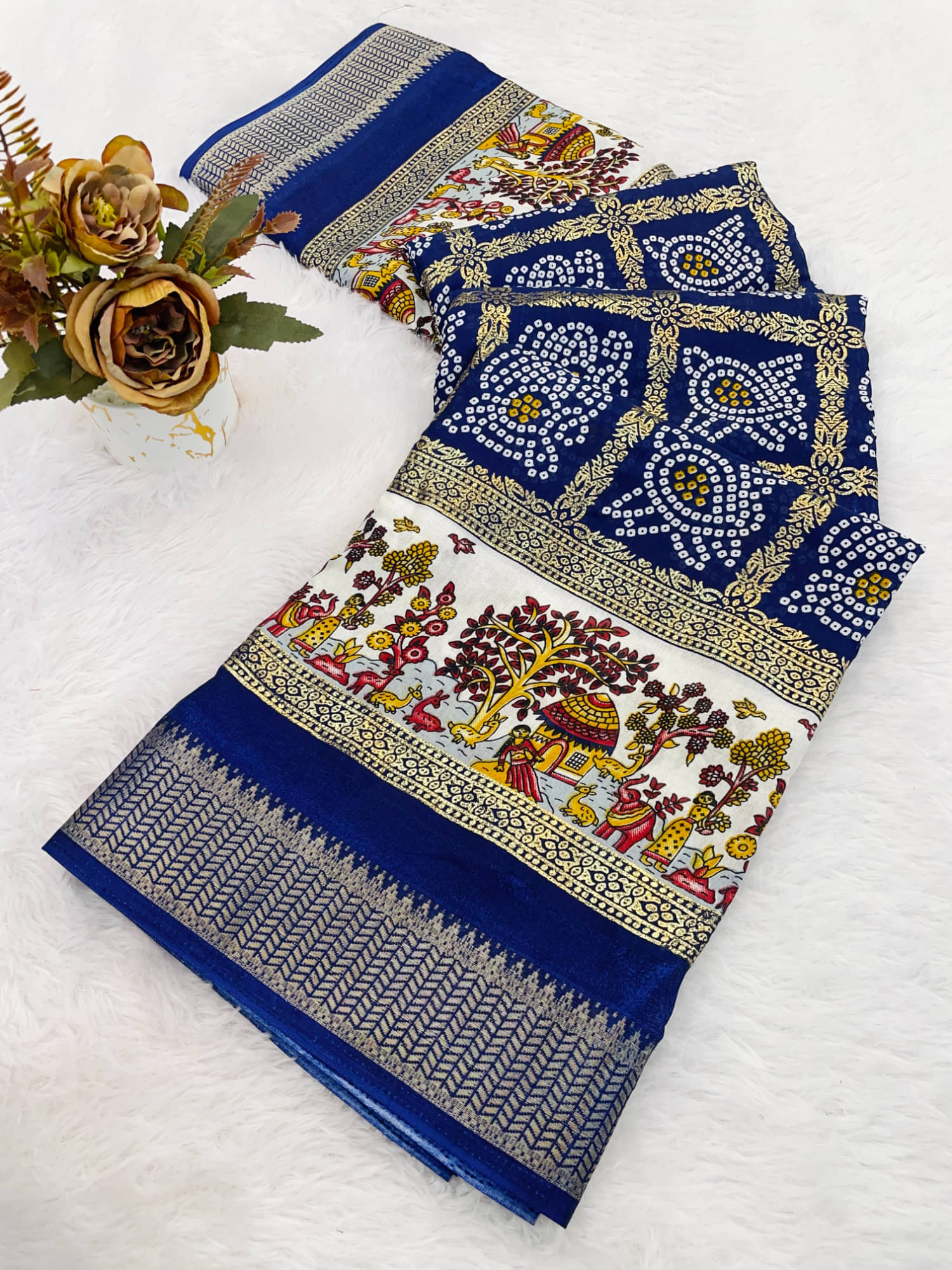 JULEE Silk Blend Printed Paithani Sarees With Unstitched Blouse Piece ( Navy Blue ) JULEE Silk Blend Printed Paithani Sarees With Unstitched Blouse Piece ( Navy Blue )