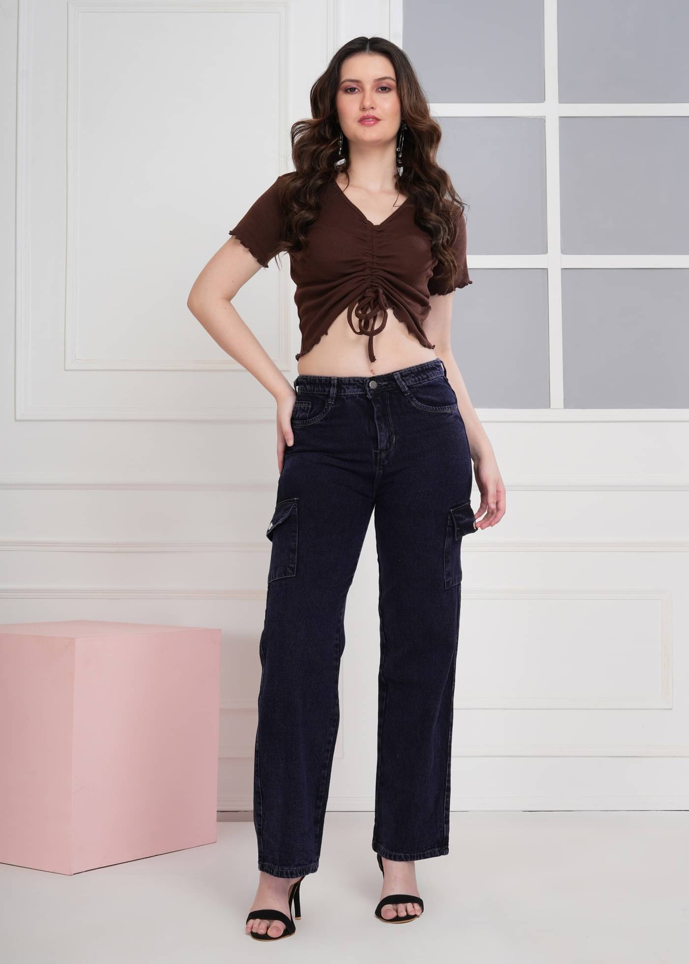     			VOLVIERA Women Regular Fit Waist Jeans