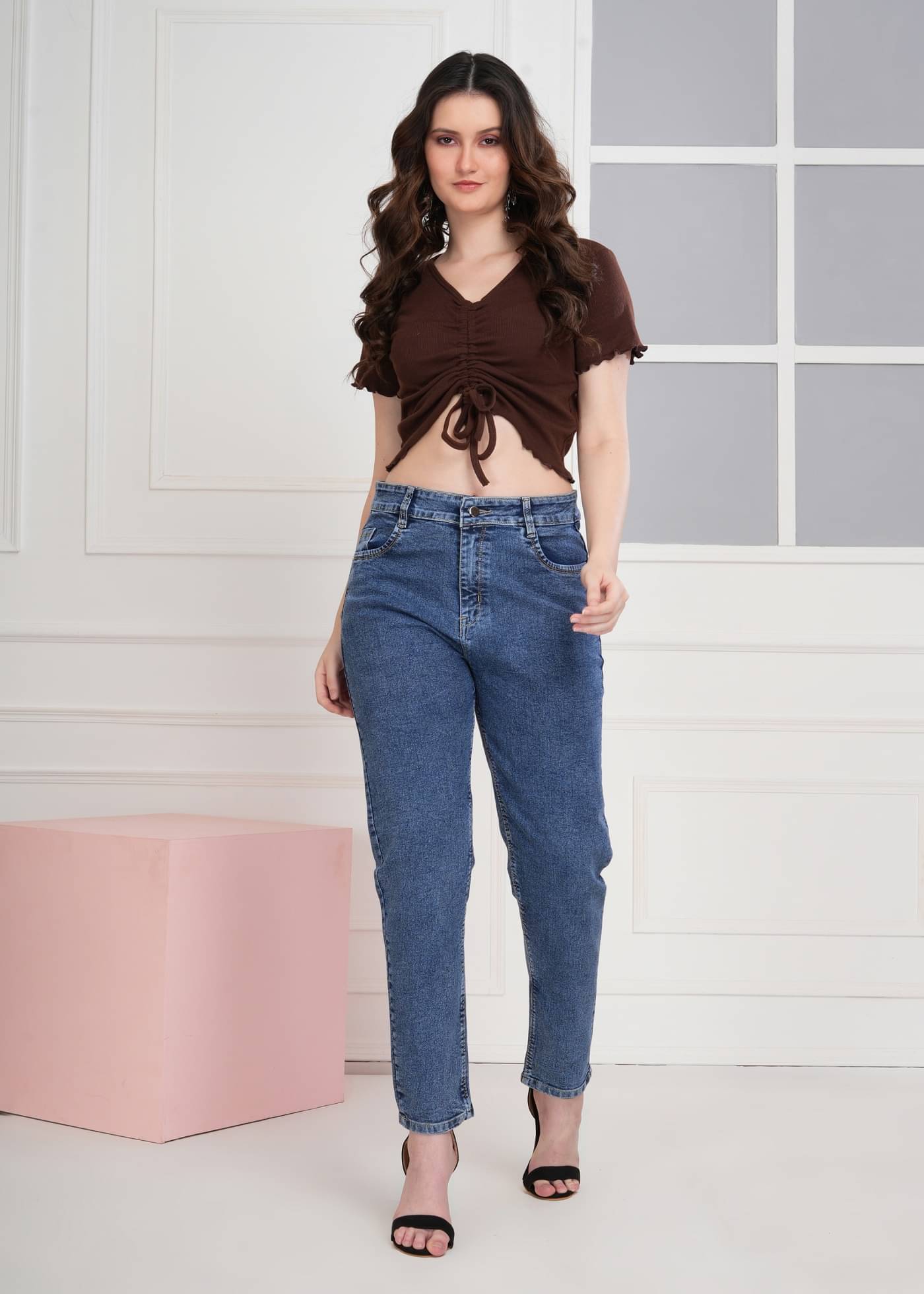     			VOLVIERA Women Regular Fit Waist Jeans