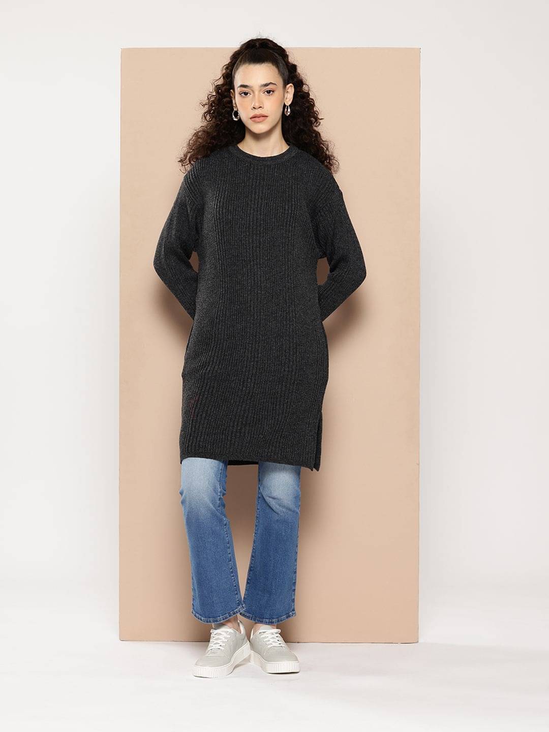     			Clapton Women Woollen Round Neck Cardigan ( Multicolor 1 )