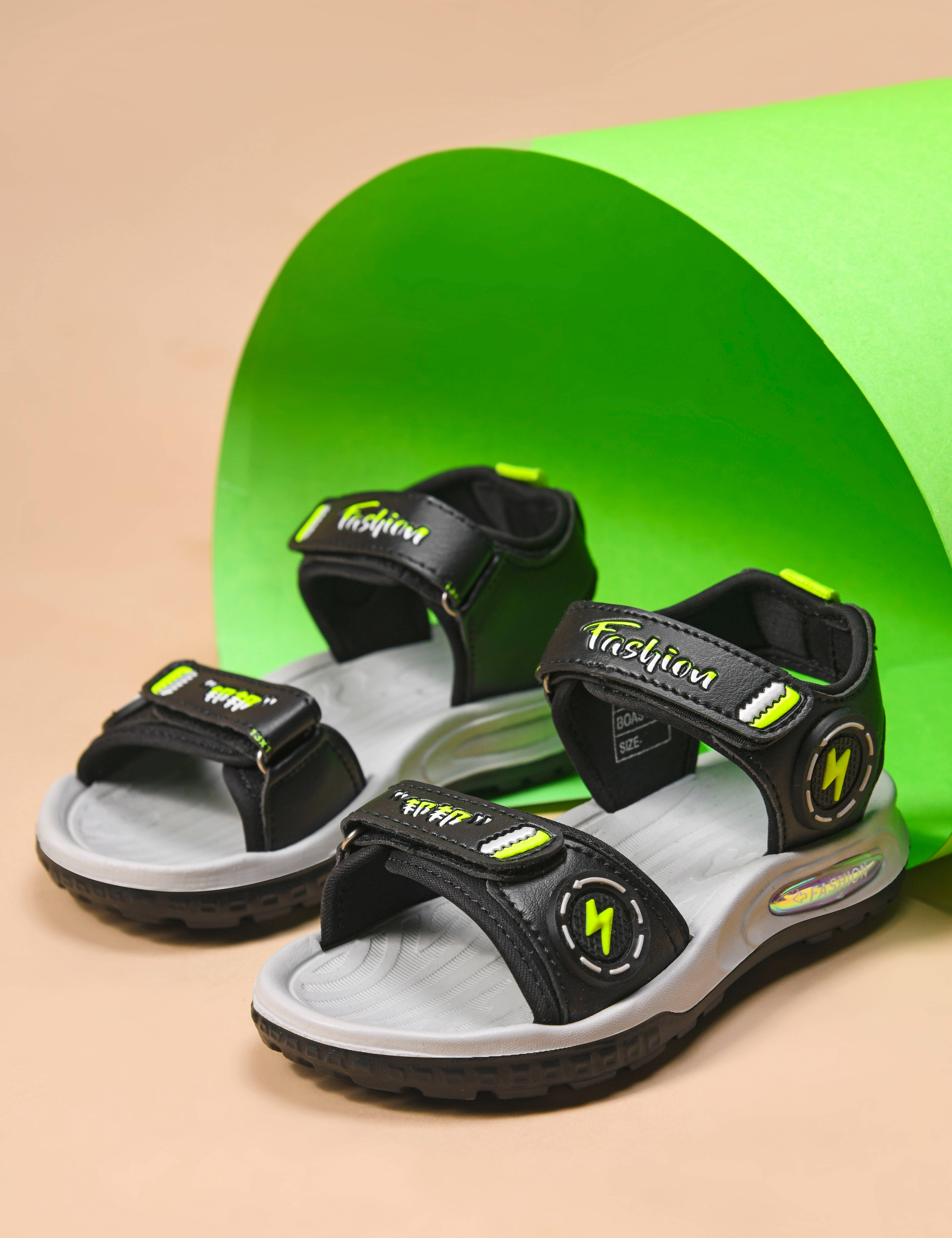     			Kats Boys Strappy Sports Sandals- Black