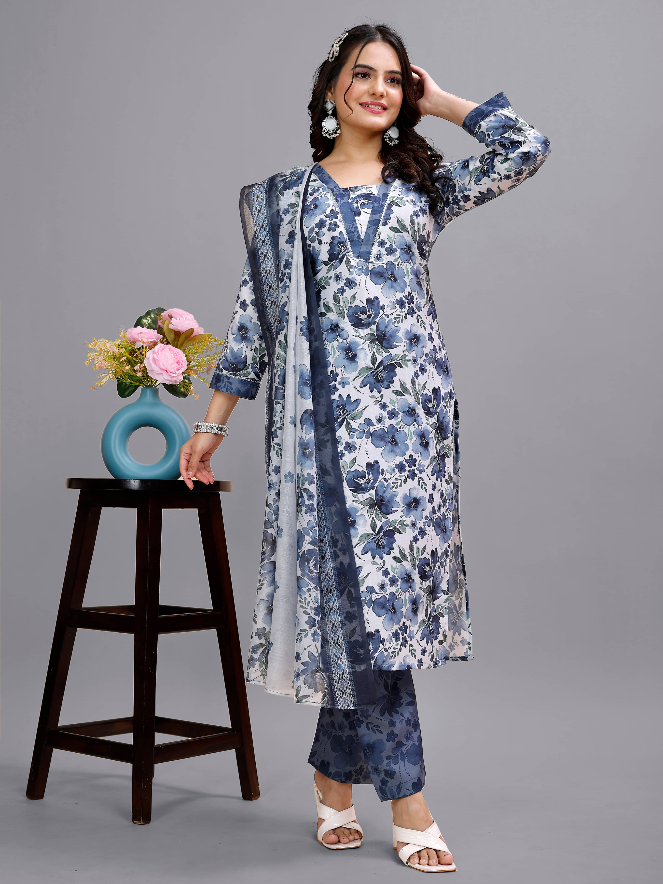 ONECLICK Women Cotton Printed Straight Kurti With Pants ( Blue ) ONECLICK Women Cotton Printed Straight Kurti With Pants ( Blue )