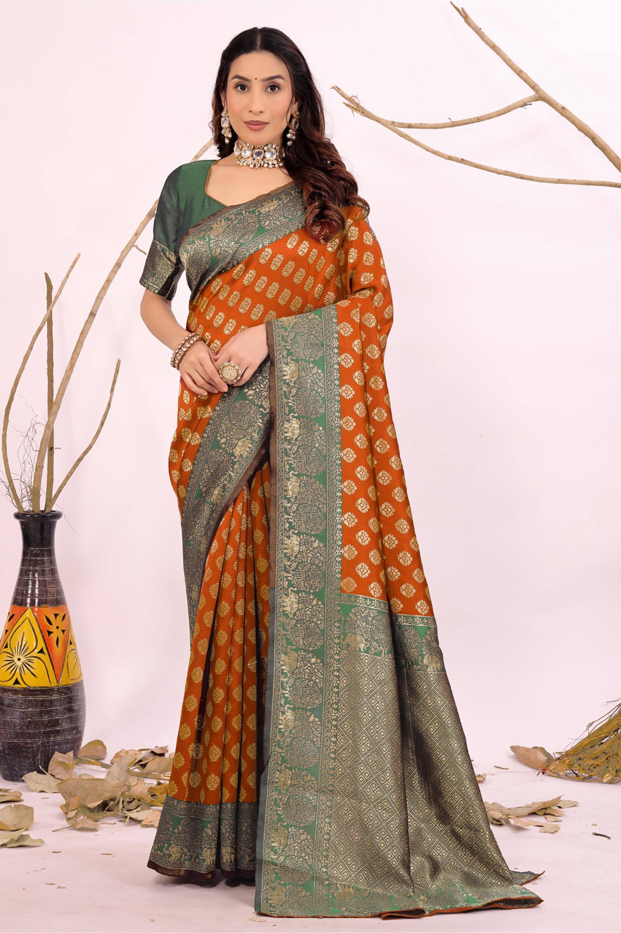     			YUGAVEERAA Silk Embellished Saree With Unstitched Blouse Piece ( Orange )