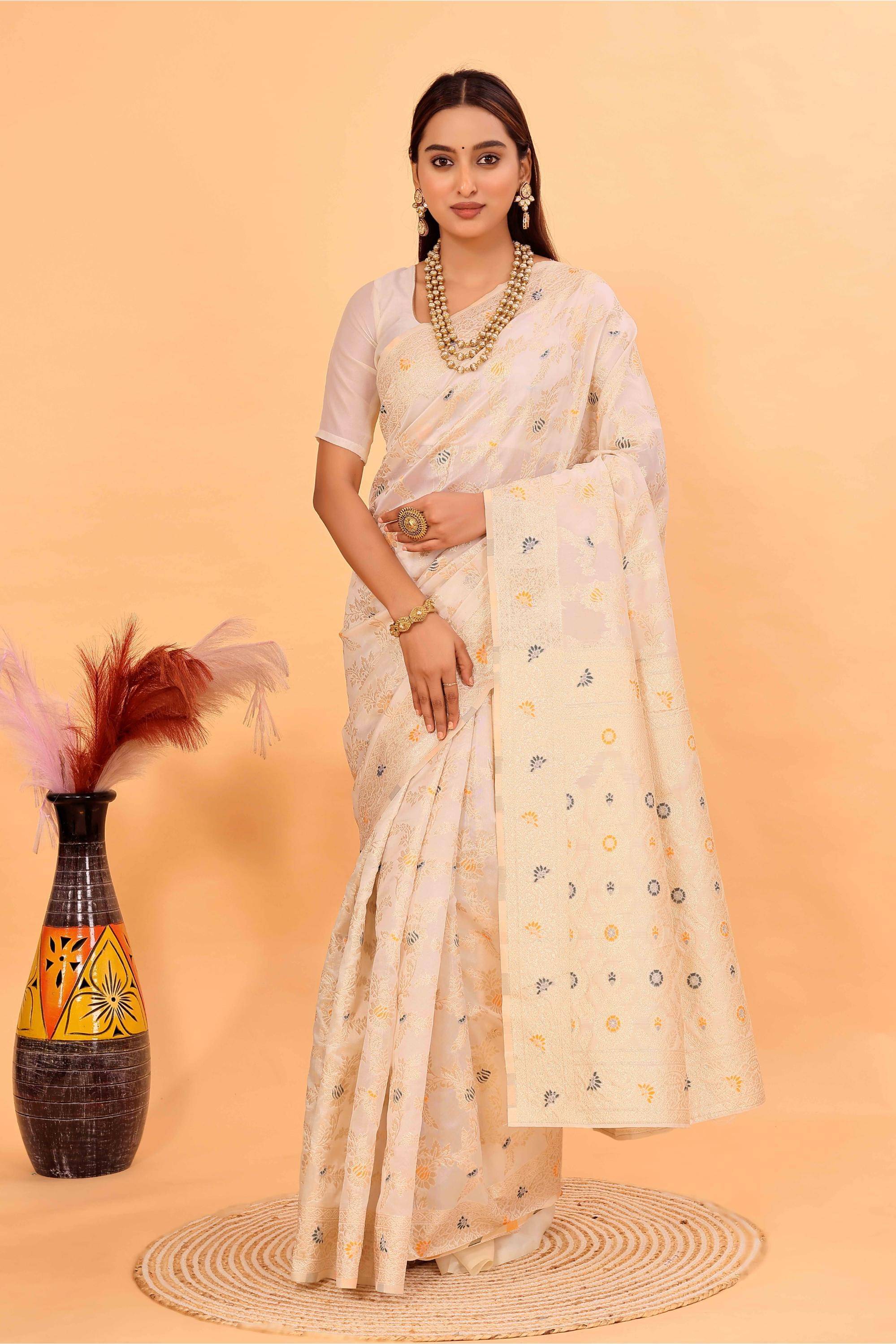 YUGAVEERAA Silk Embroidered Saree With Unstitched Blouse Piece ( White ) YUGAVEERAA Silk Embroidered Saree With Unstitched Blouse Piece ( White )