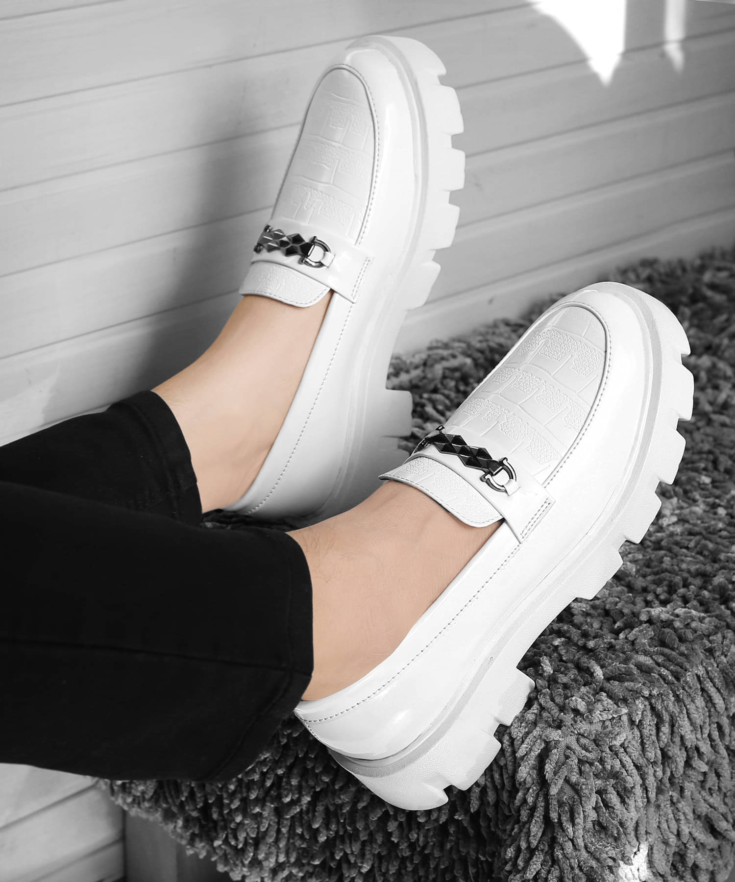     			BXXY Casual Buckle Slip-On Sneaker White Men's Lifestyle Shoes