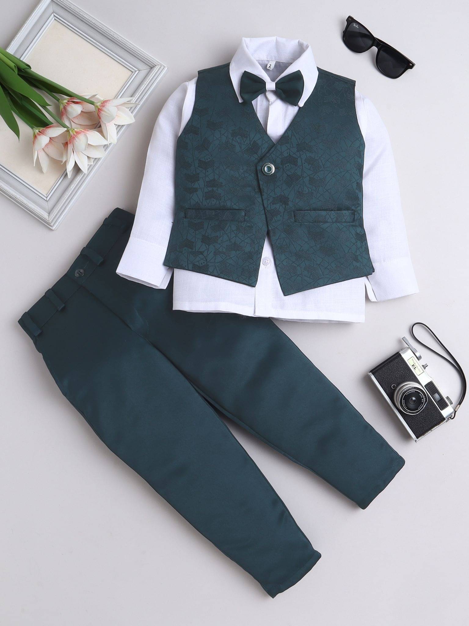     			Fourfolds Boys Cotton Blend Suit ( Pack of 1 , Teal )