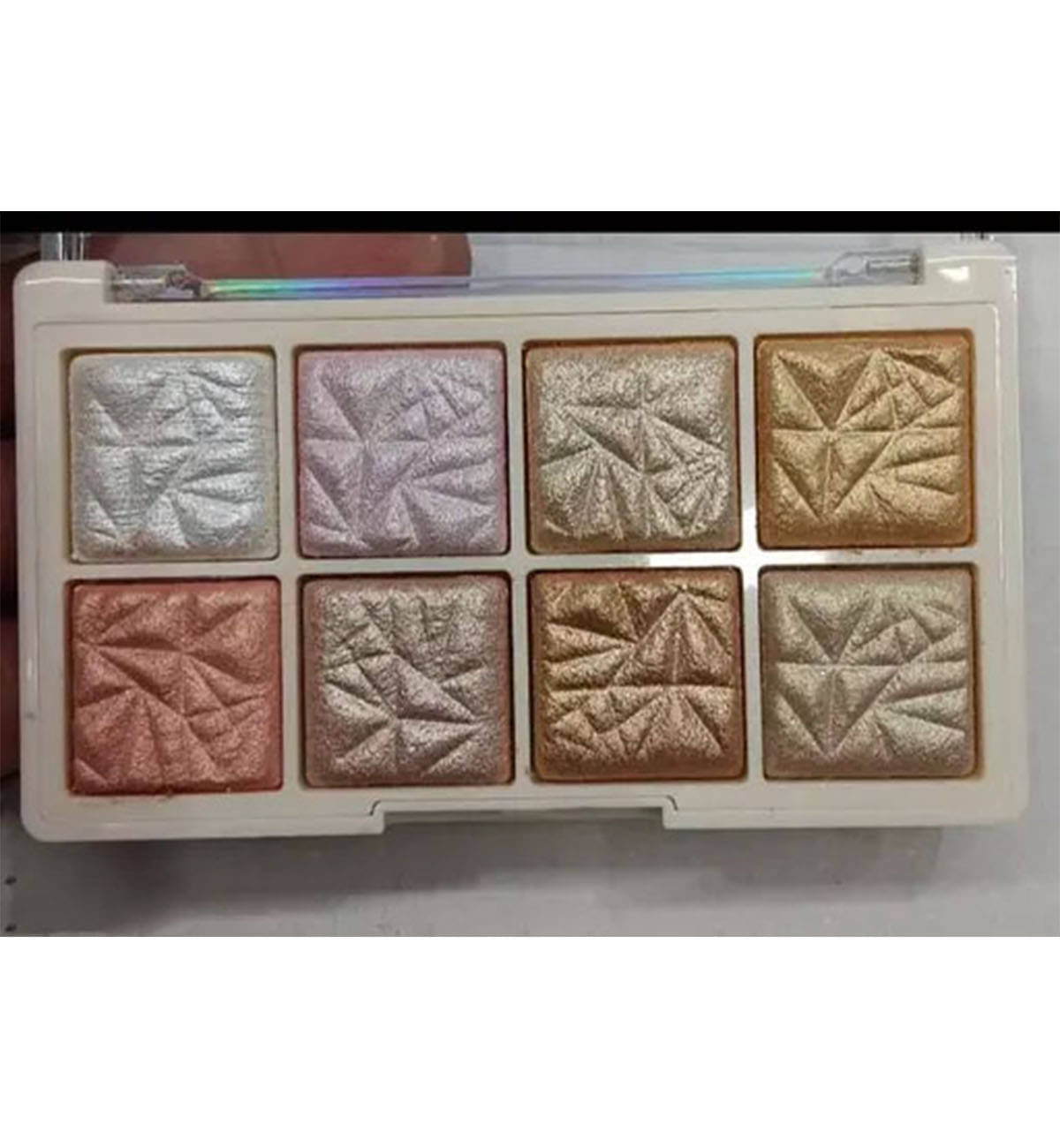 Kavroh Beauty Highlighter Multi 99 g Kavroh Beauty Highlighter Multi 99 g