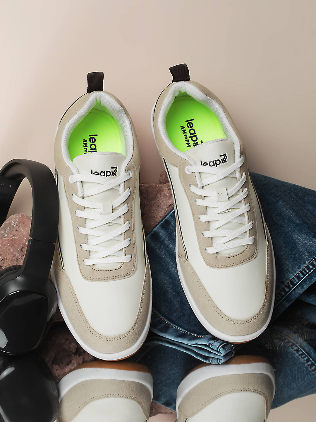     			Liberty CLASTO-2E White Men's Sneakers