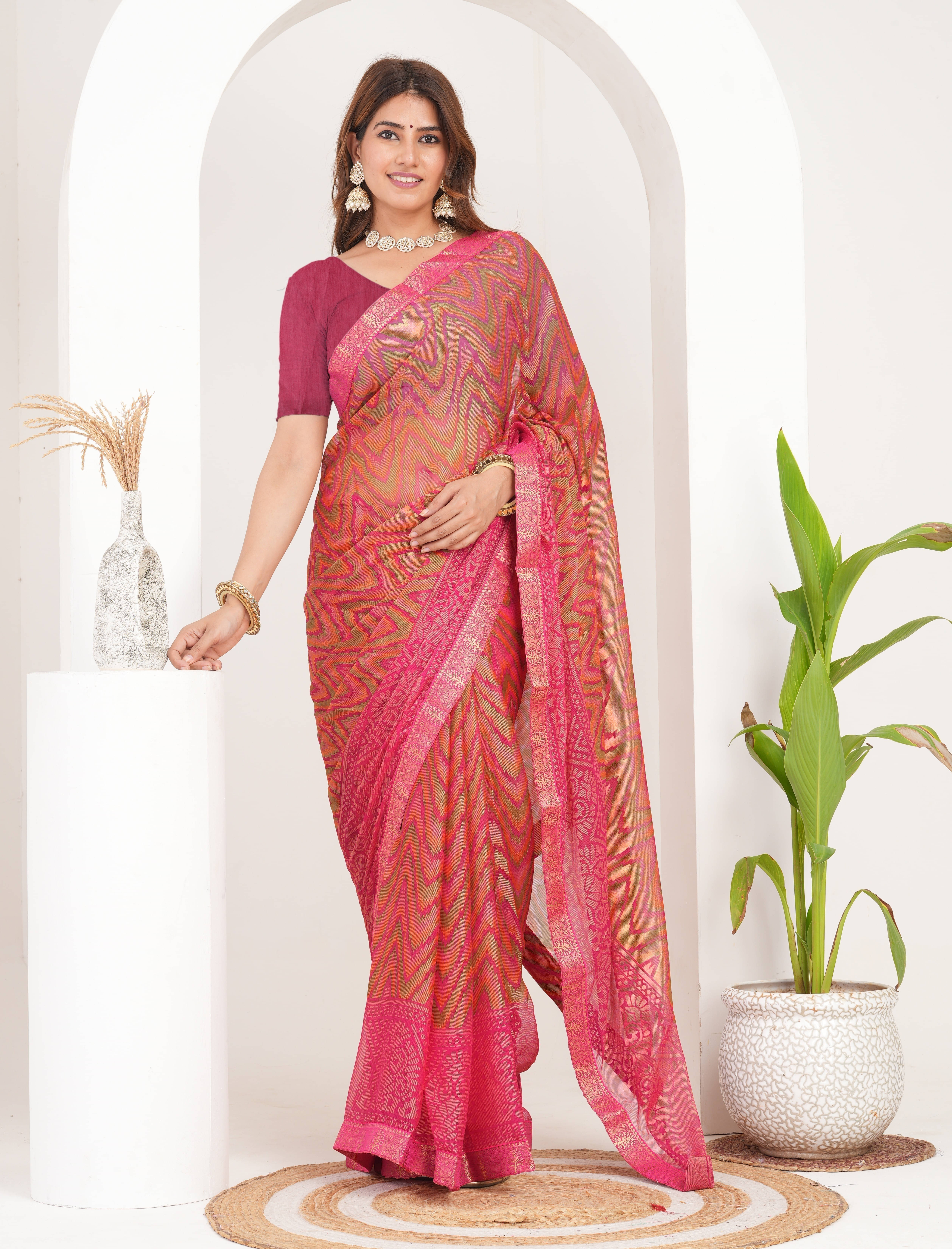    			SAREEVE Brasso Printed Saree With Unstitched Blouse Piece ( Pink )