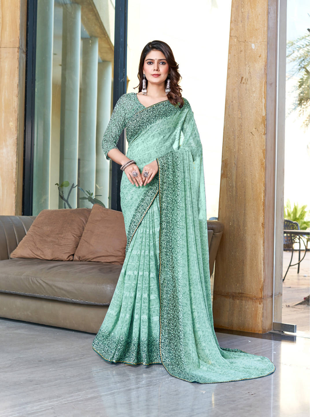     			SAREEVE Chiffon Embroidered Saree With Unstitched Blouse Piece ( Light Green )