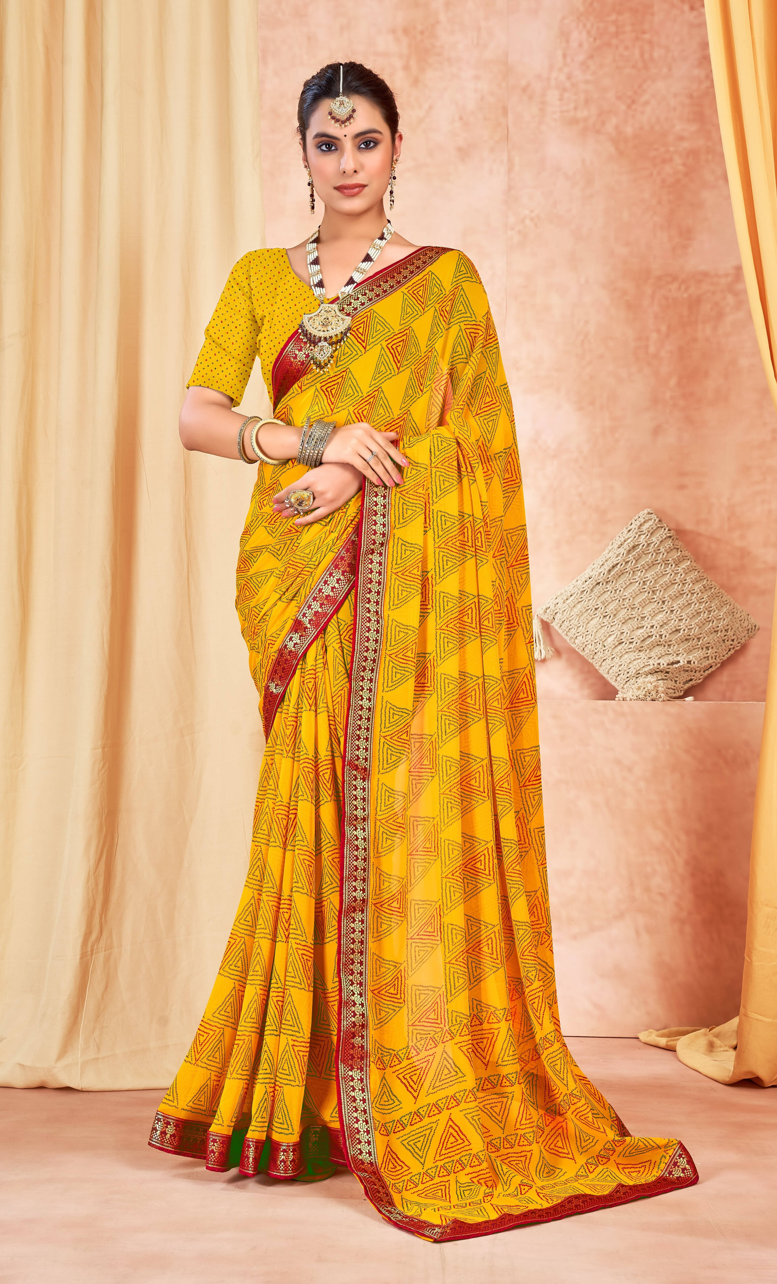 SAREEVE Chiffon Printed Saree With Unstitched Blouse Piece ( Yellow ) SAREEVE Chiffon Printed Saree With Unstitched Blouse Piece ( Yellow )