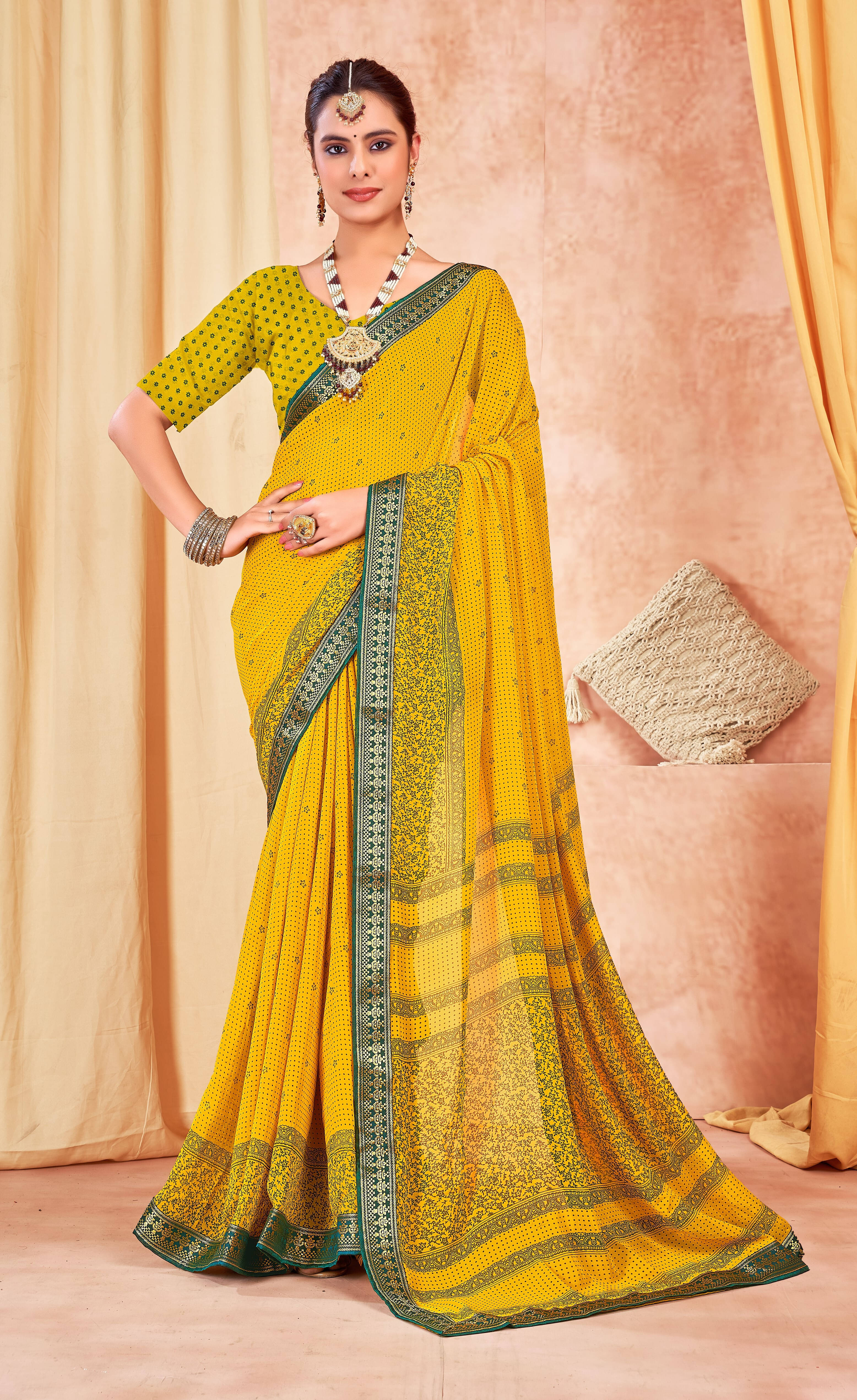 SAREEVE Chiffon Printed Saree With Unstitched Blouse Piece ( Yellow ) SAREEVE Chiffon Printed Saree With Unstitched Blouse Piece ( Yellow )