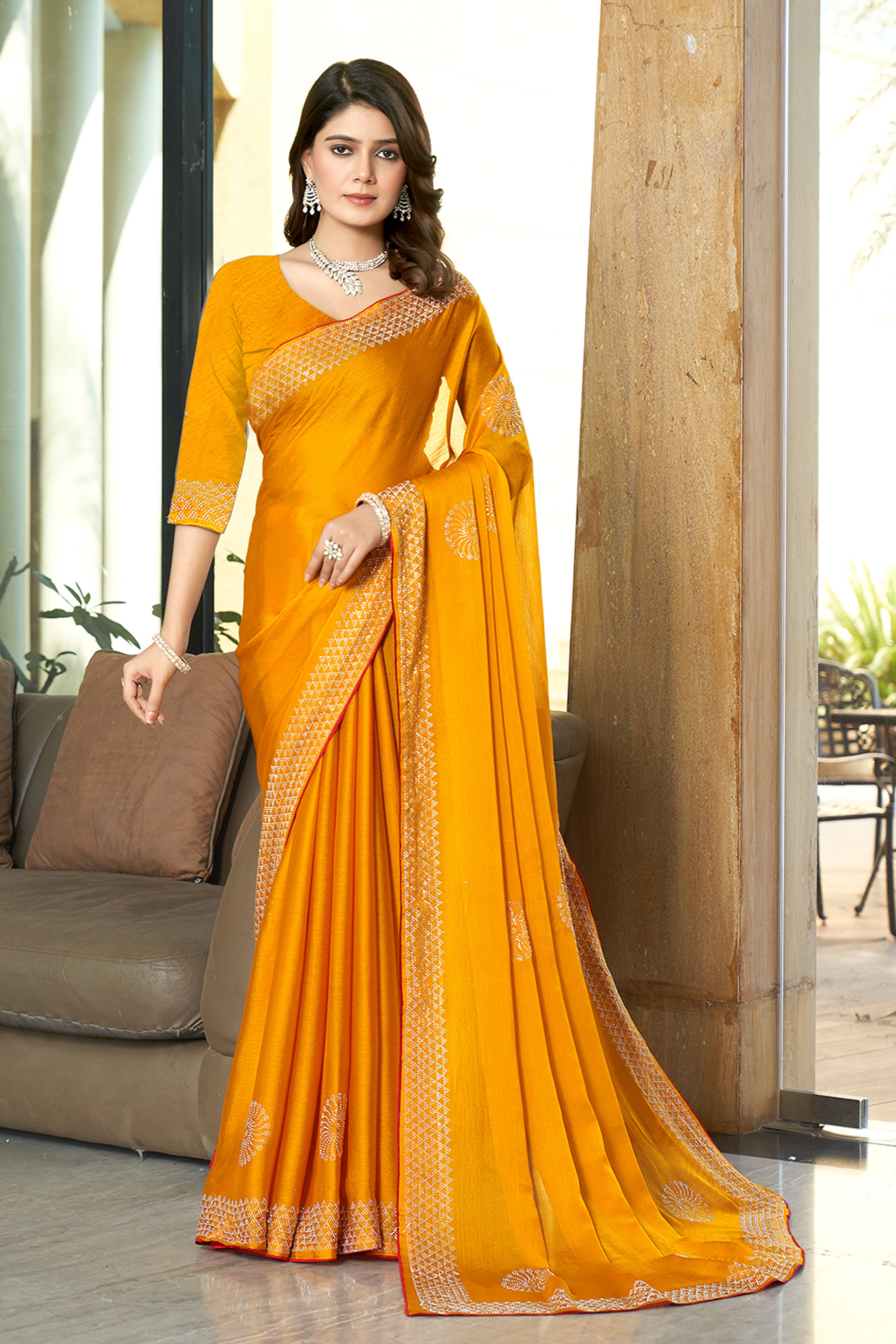     			SAREEVE Georgette Embroidered Saree With Unstitched Blouse Piece ( Yellow )