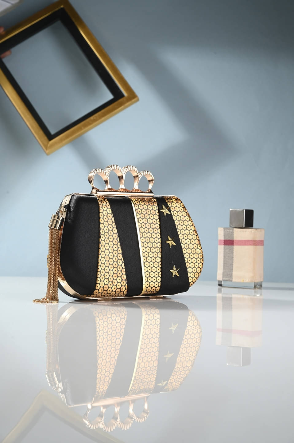     			Tooba Handicraft Black Fabric Box Clutch