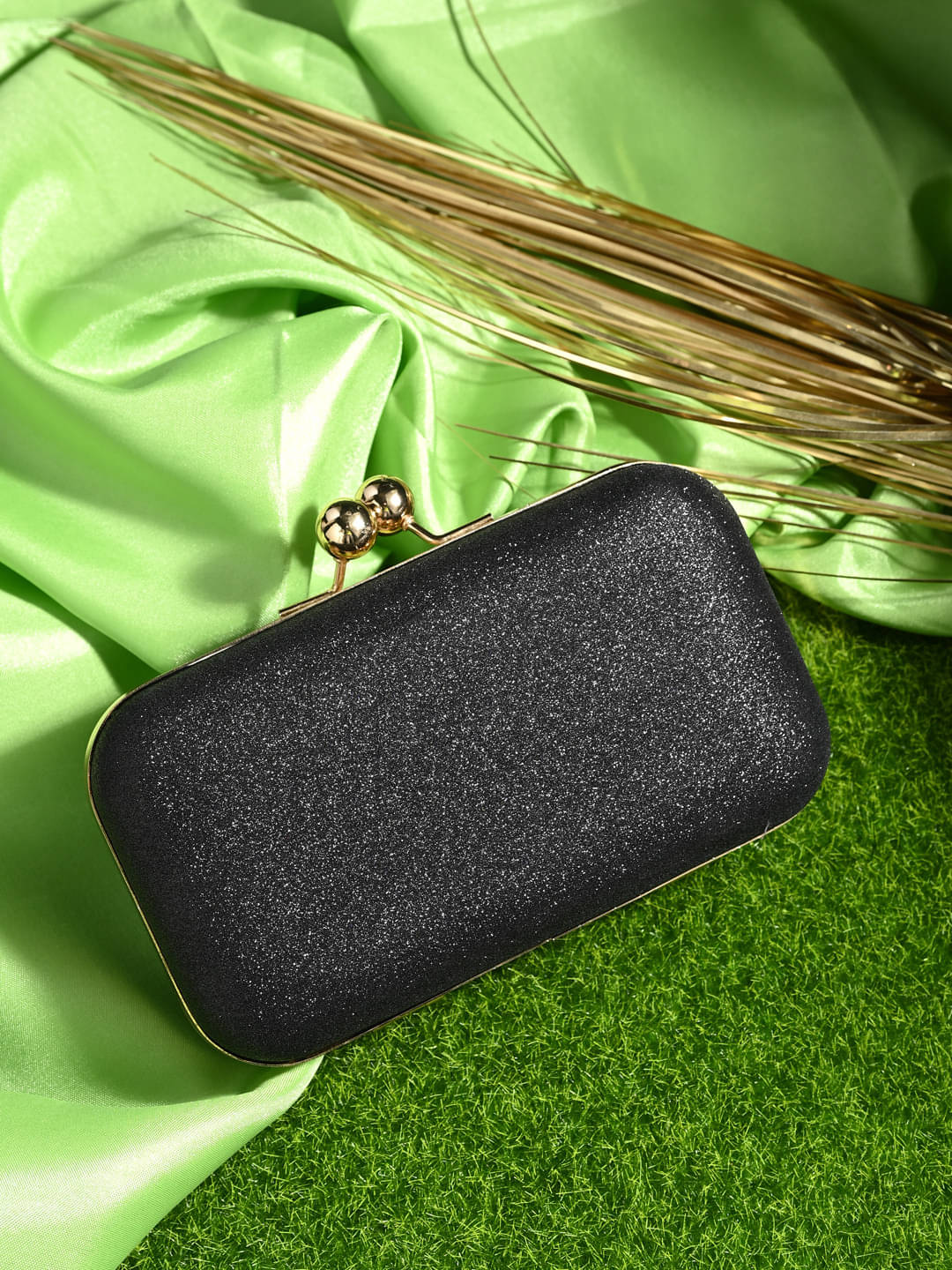     			Tooba Handicraft Black Fabric Box Clutch