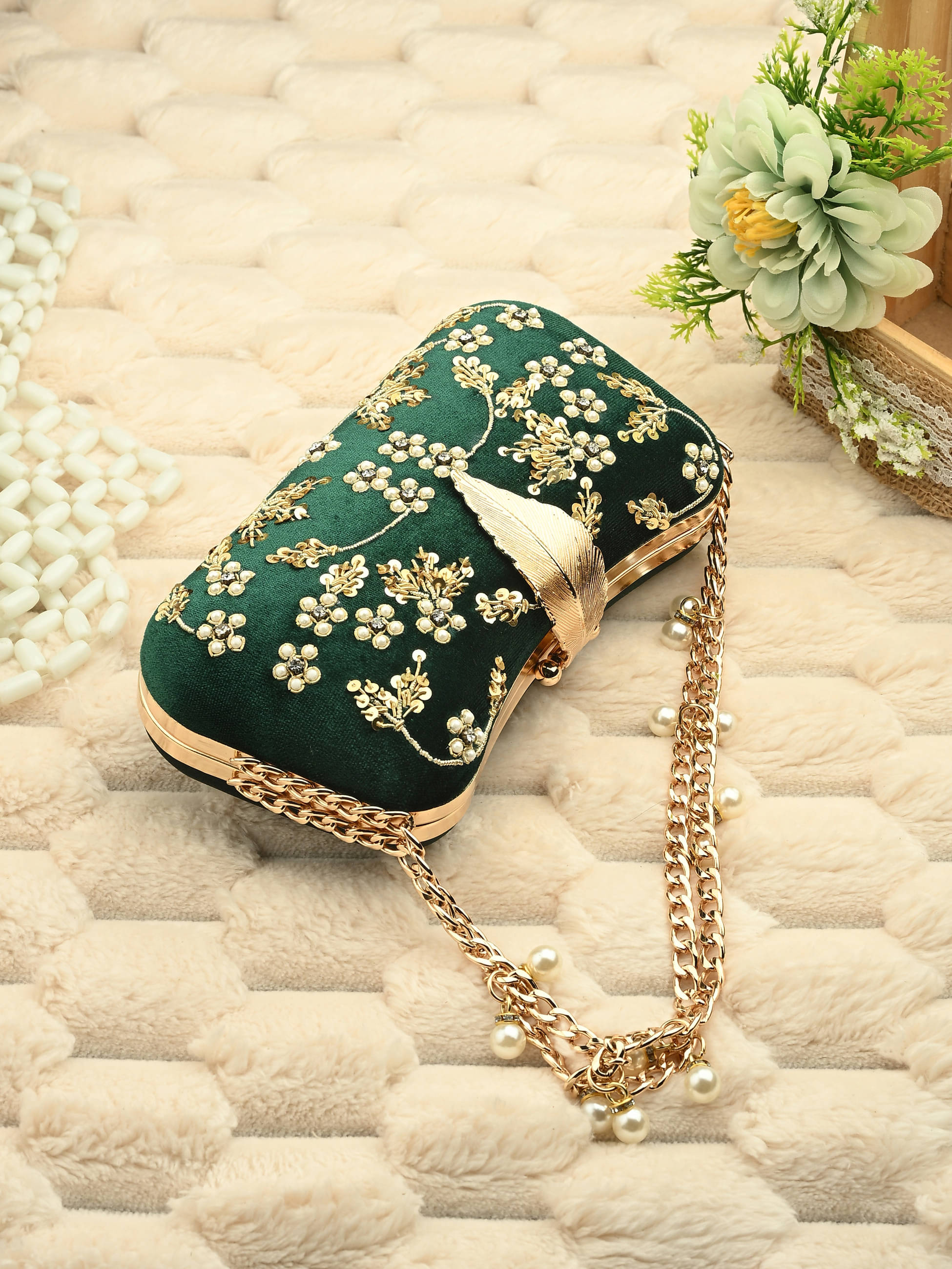     			Tooba Handicraft Green Fabric Box Clutch