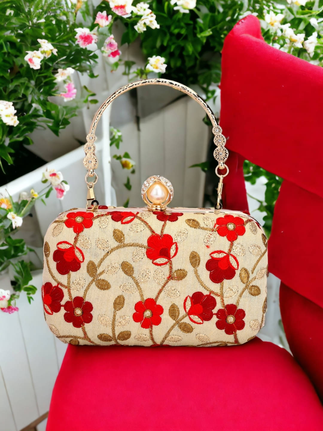     			Tooba Handicraft Multicolor Fabric Box Clutch