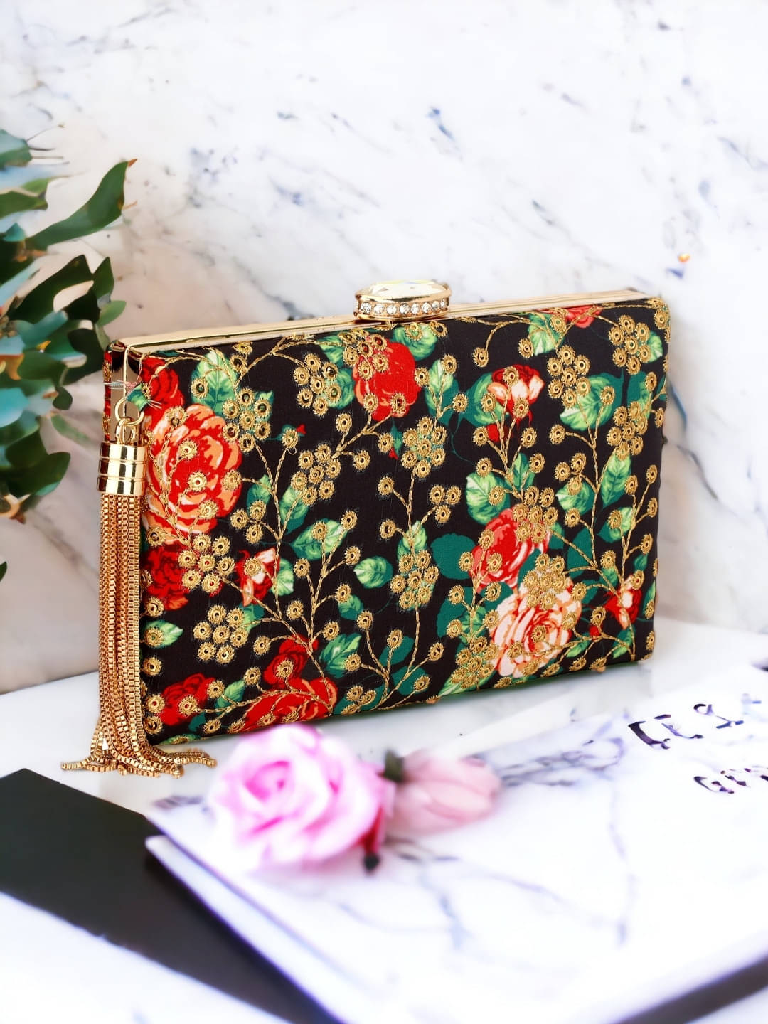     			Tooba Handicraft Multicolor Fabric Box Clutch
