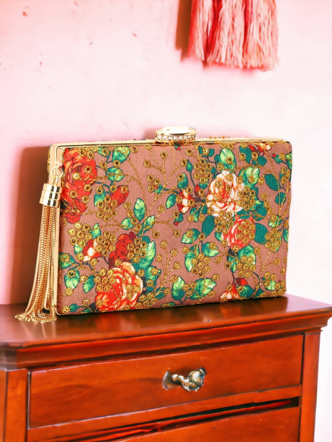     			Tooba Handicraft Multicolor Fabric Box Clutch