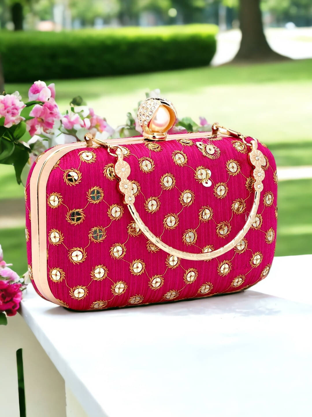     			Tooba Handicraft Multicolor Fabric Box Clutch