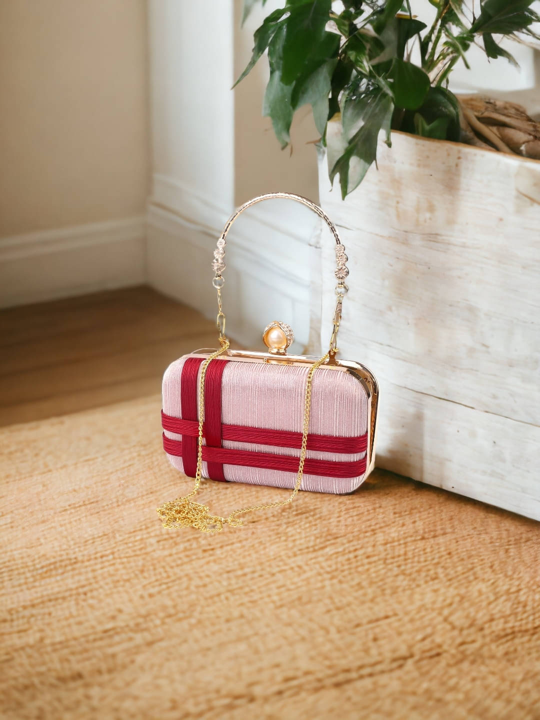     			Tooba Handicraft Multicolor Fabric Box Clutch