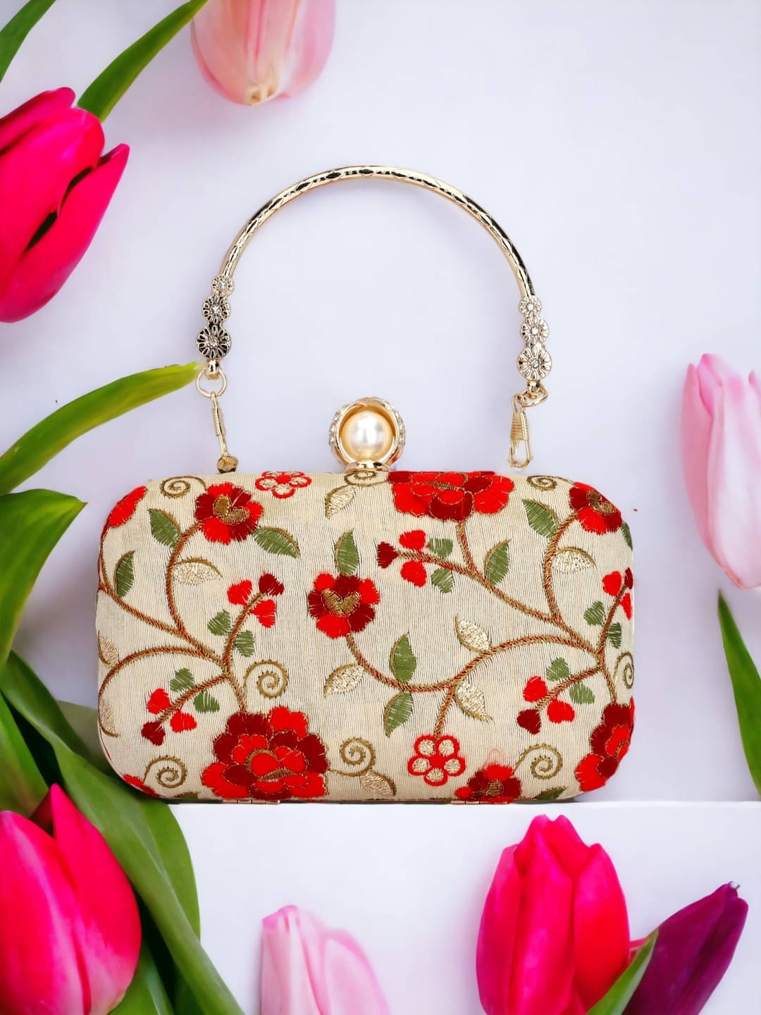     			Tooba Handicraft Multicolor Fabric Box Clutch