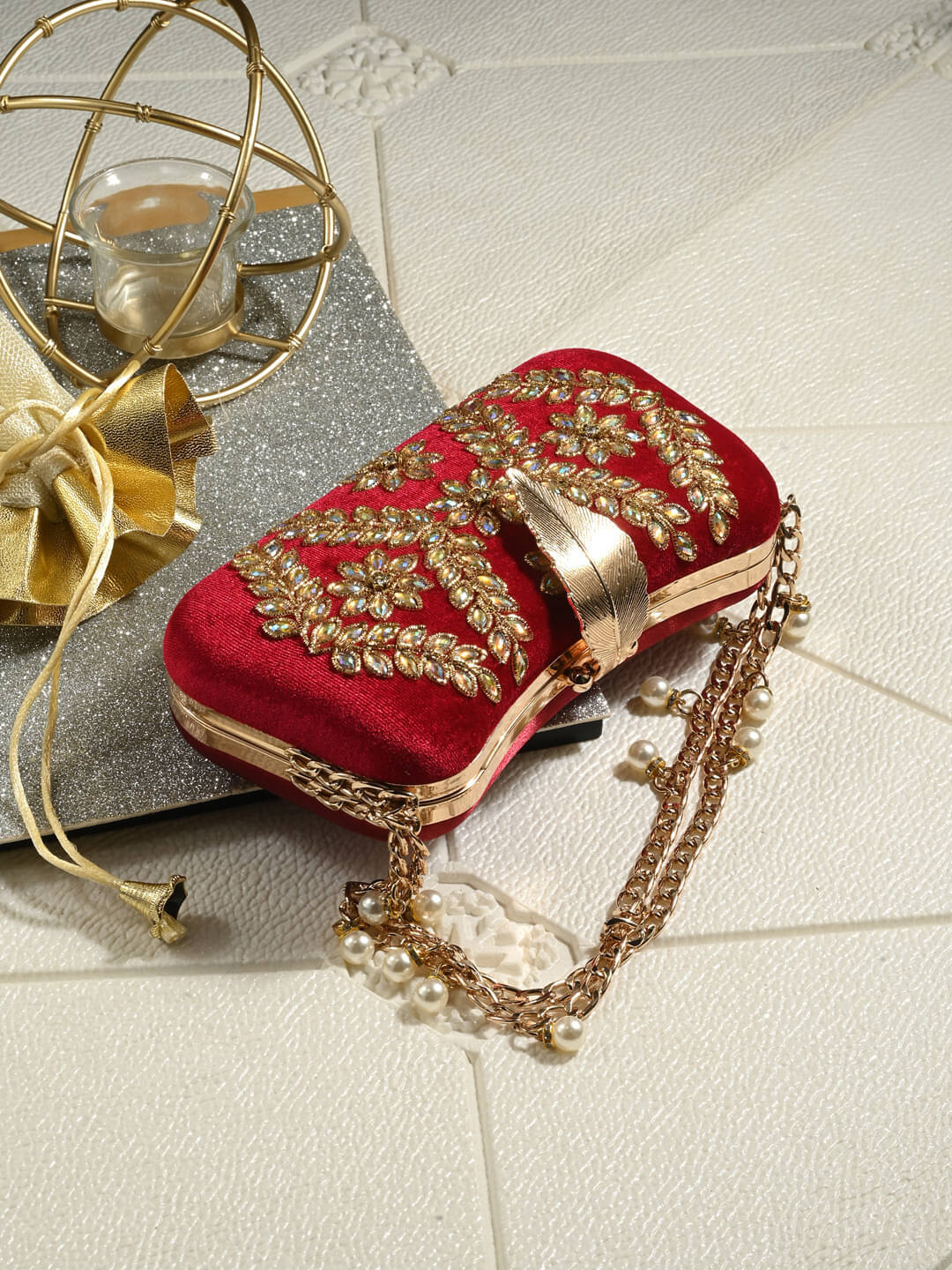     			Tooba Handicraft Red Fabric Box Clutch