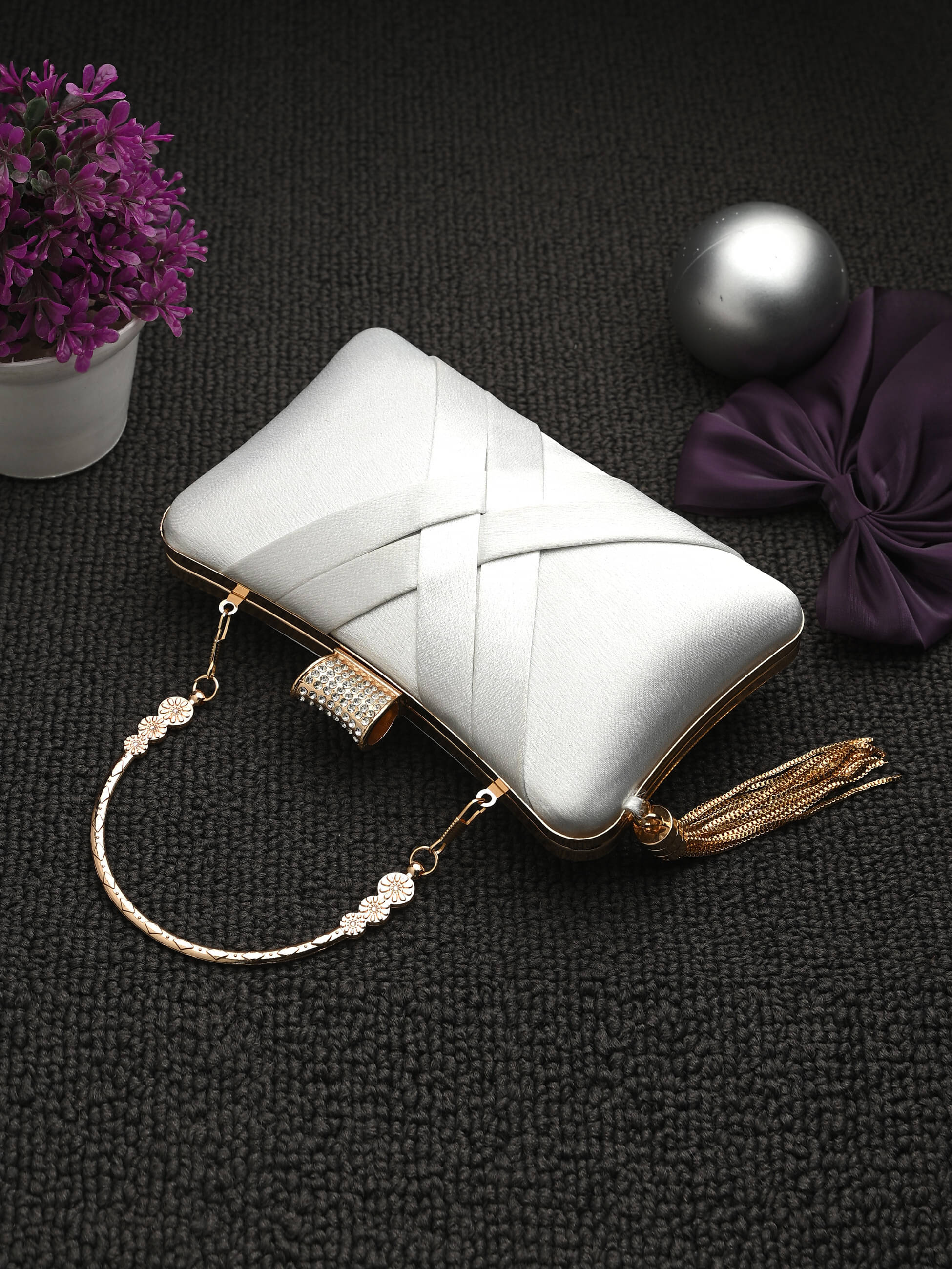     			Tooba Handicraft White Fabric Box Clutch