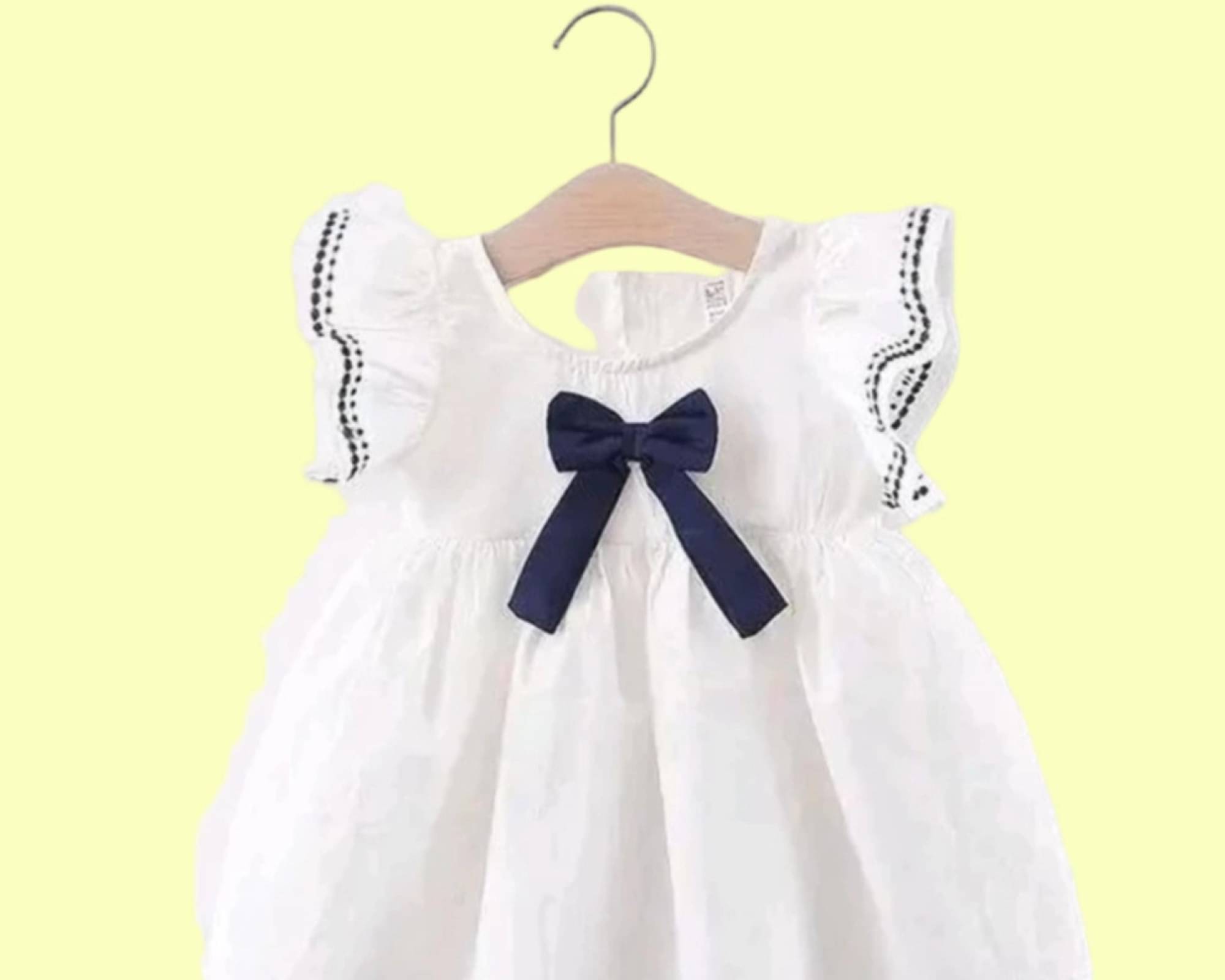 UPTREND VESTURE Cotton Blend Dress For Baby Girls ( Pack of 1 , White )     			UPTREND VESTURE Cotton Blend Dress For Baby Girls ( Pack of 1 , White )