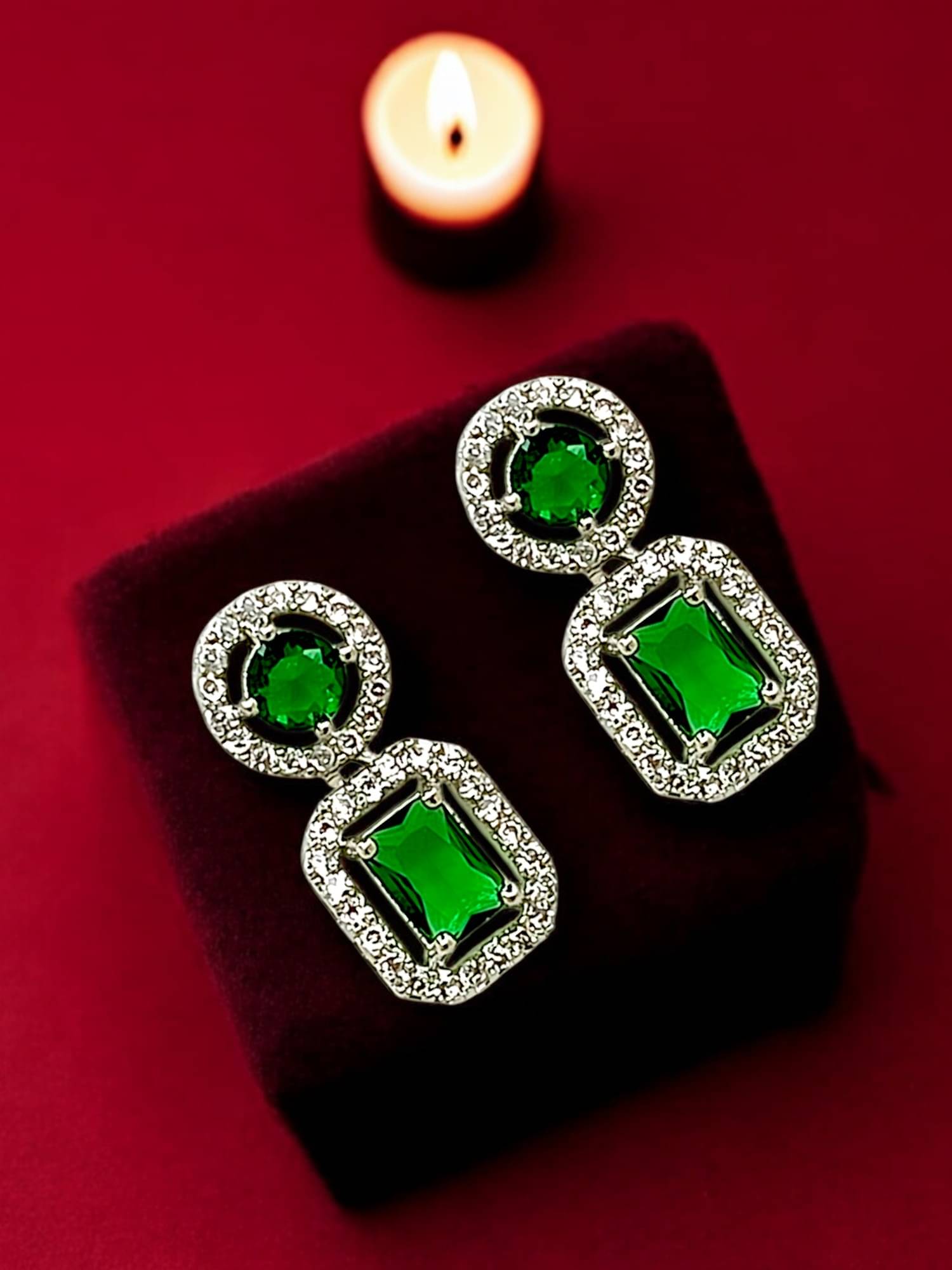     			9blings Green Pearl Earrings ( Pack of 1 )
