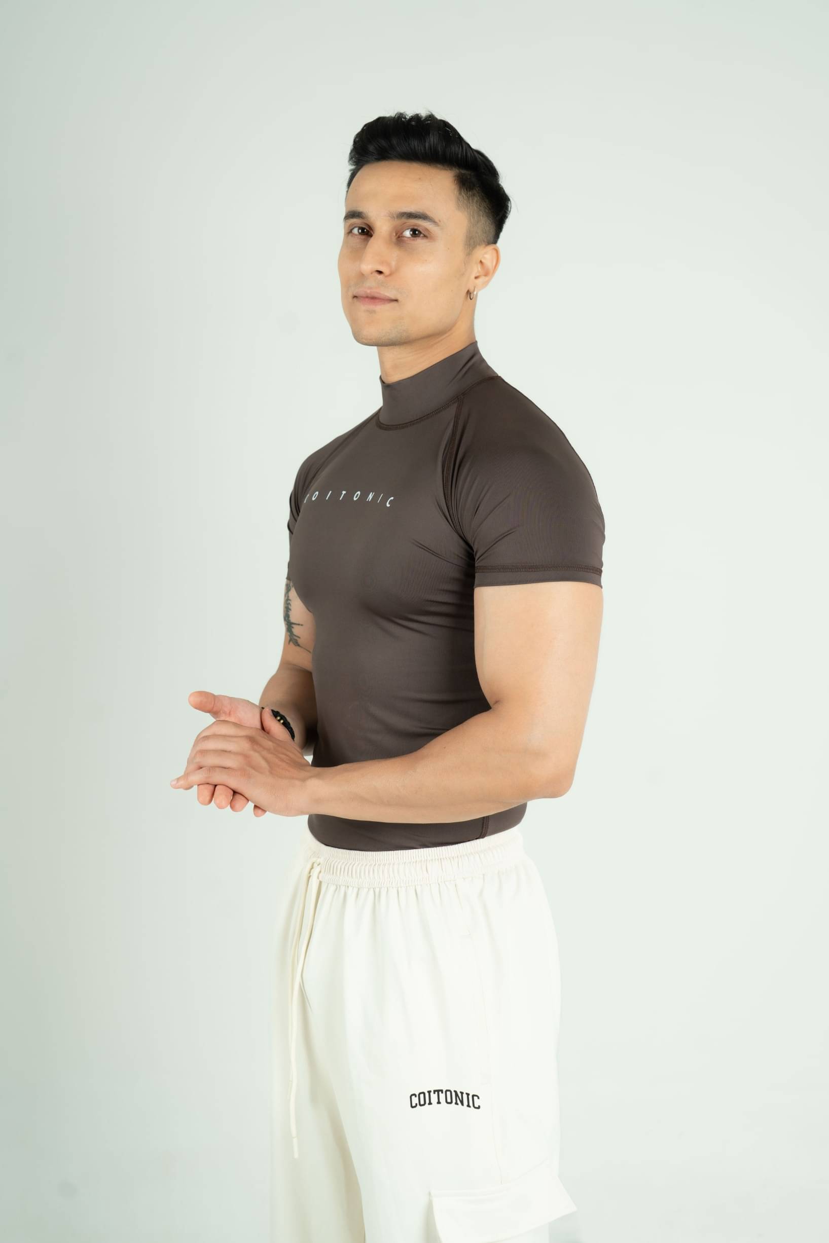     			Coitonic Brown Polyester Regular Fit Men's Compression T-Shirt ( Pack of 1 )