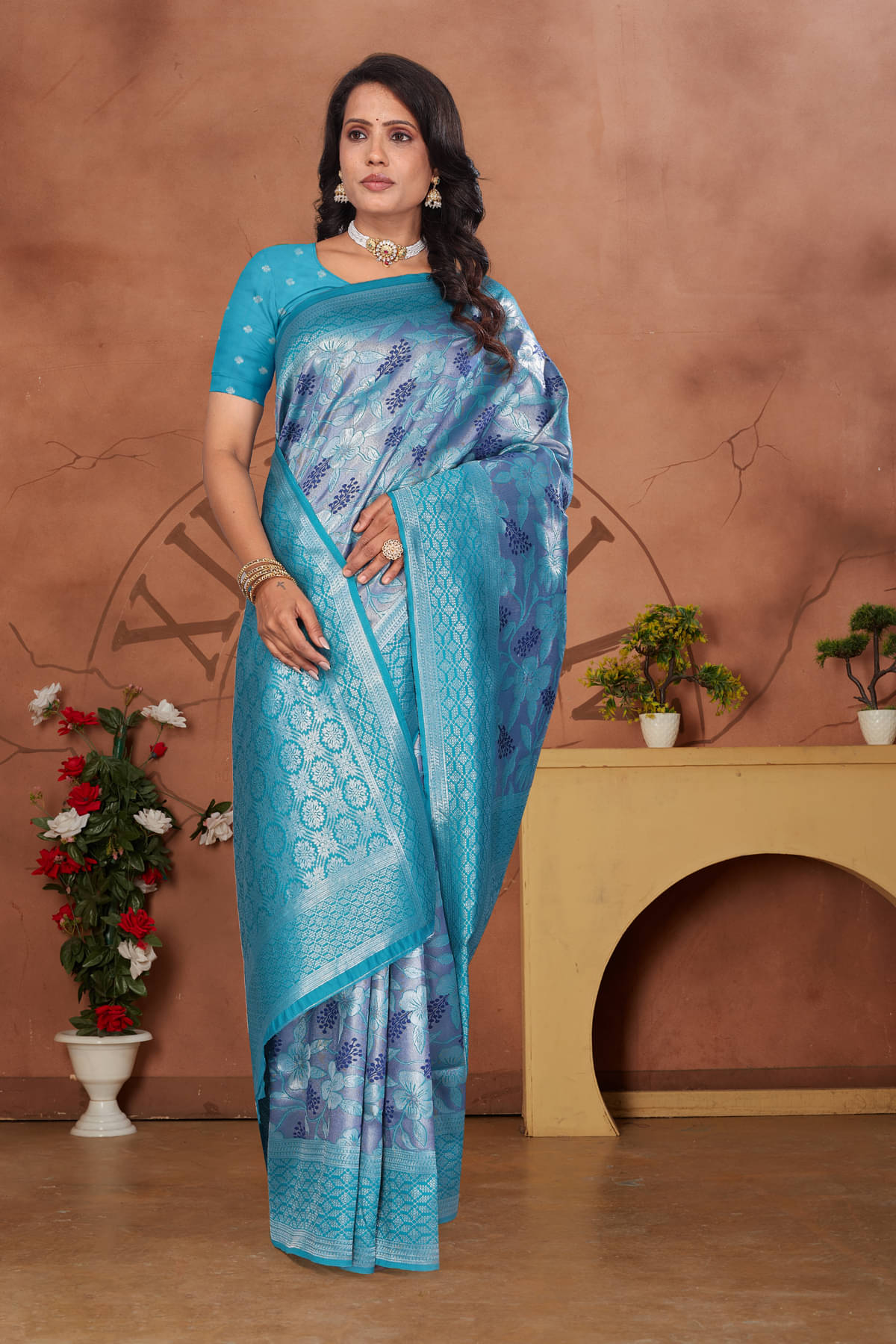 KV Fashion Silk Blend Woven Saree With Unstitched Blouse Piece ( Sky Blue ) KV Fashion Silk Blend Woven Saree With Unstitched Blouse Piece ( Sky Blue )