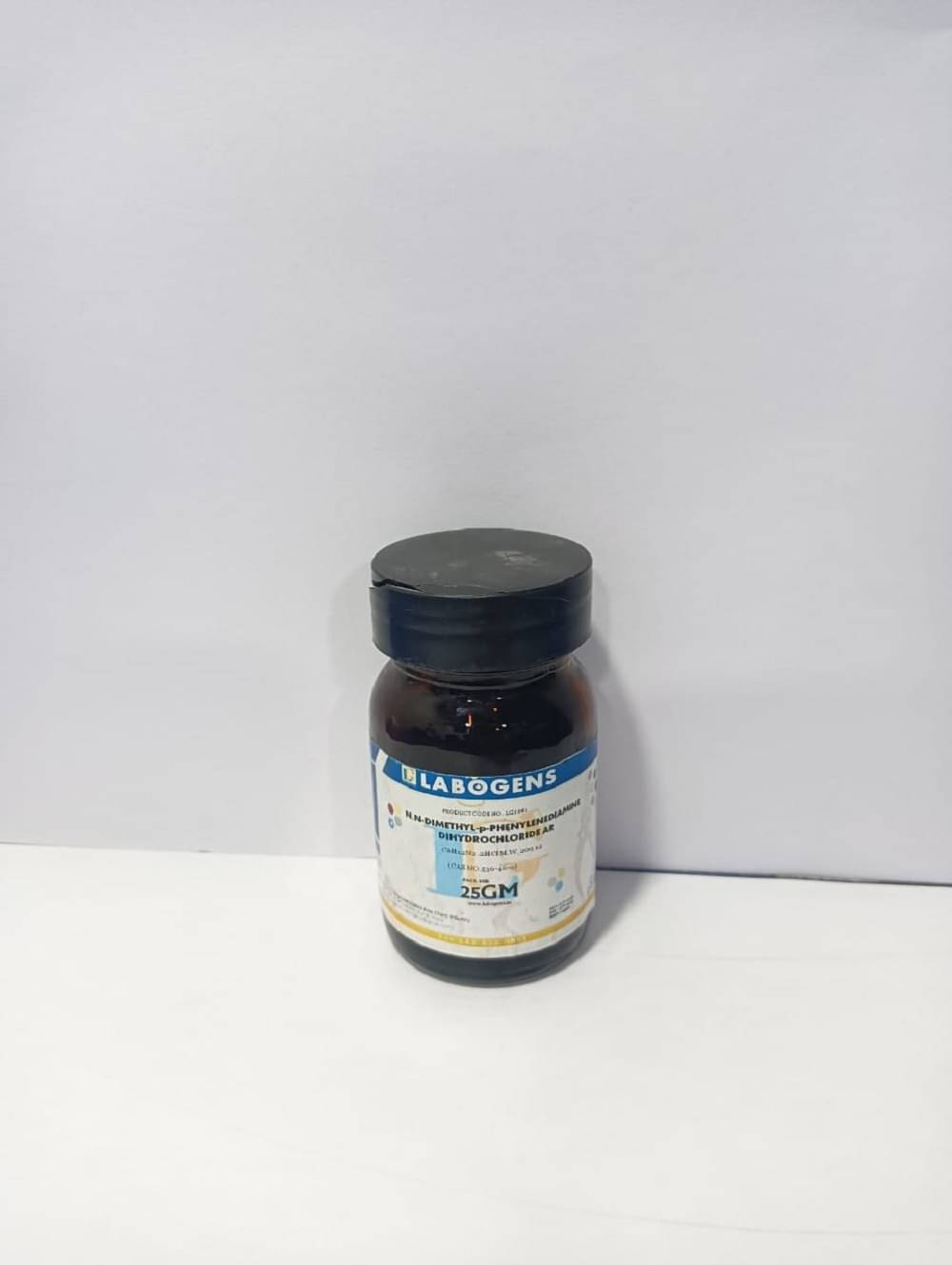     			LABOGENS N-N DIMETHYL-P-PHENYLENEDIAMINE DIHY AR 25GM