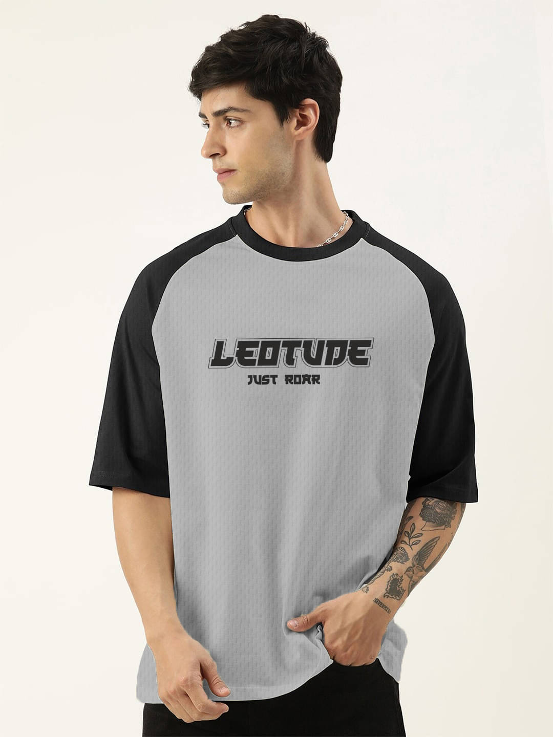     			Leotude Men Cotton Blend Oversized Fit Printed T-Shirt ( Grey )