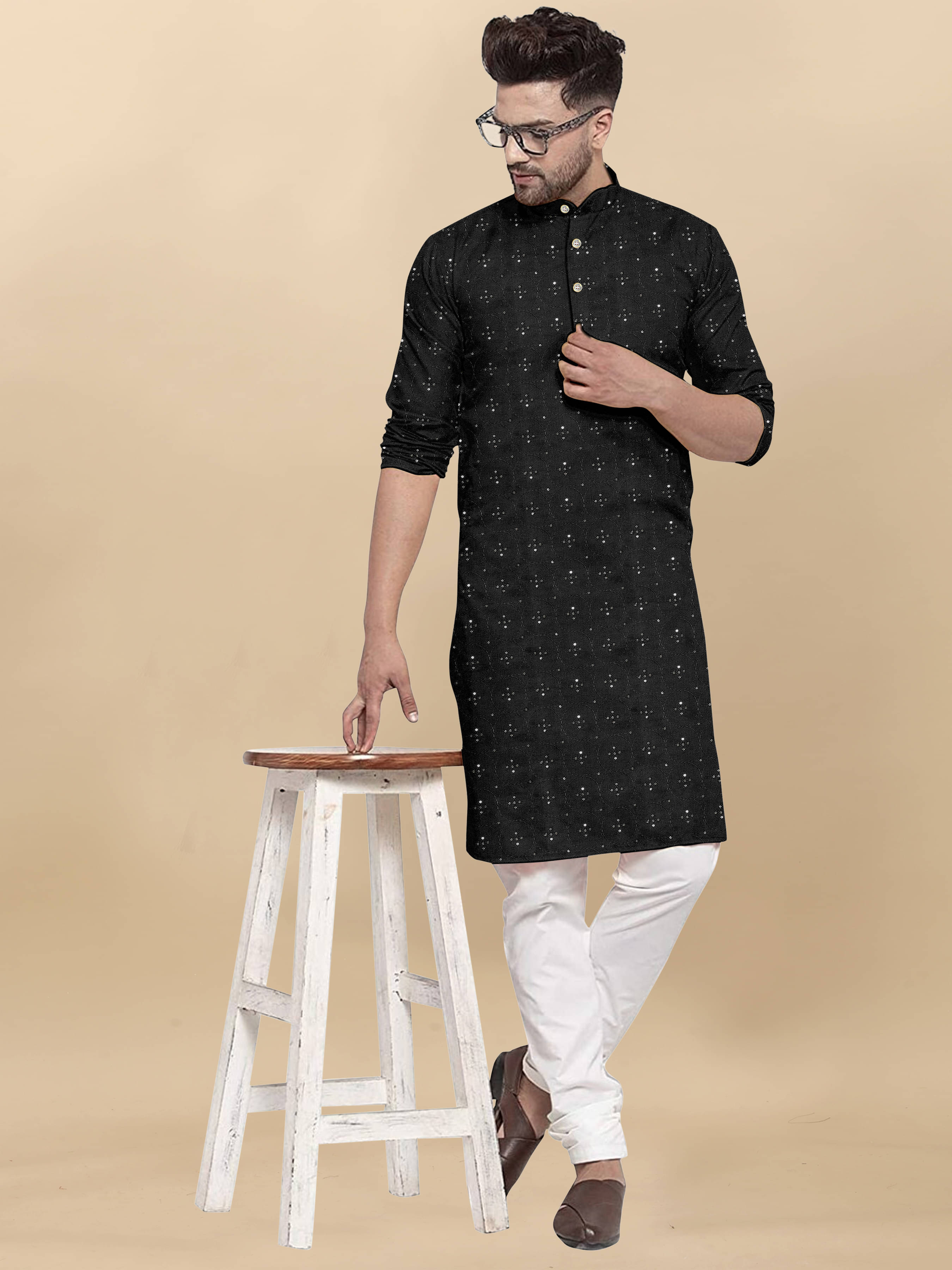     			ONECLICK Black Cotton Men's Regular Kurta ( Pack of 1 )
