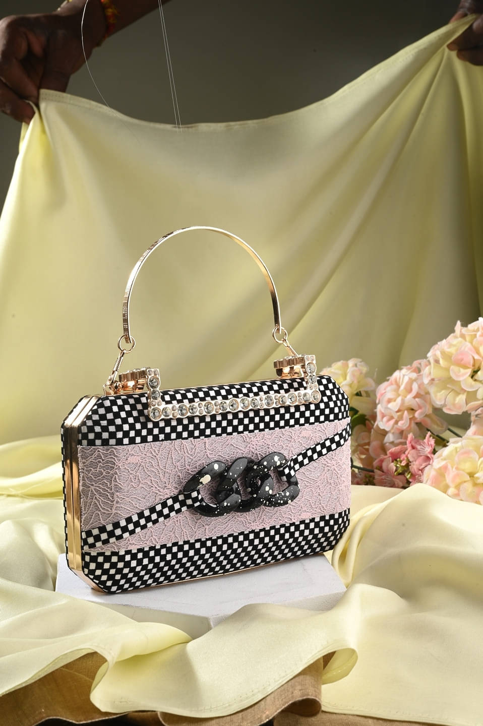     			Tooba Handicraft Multicolor Fabric Box Clutch