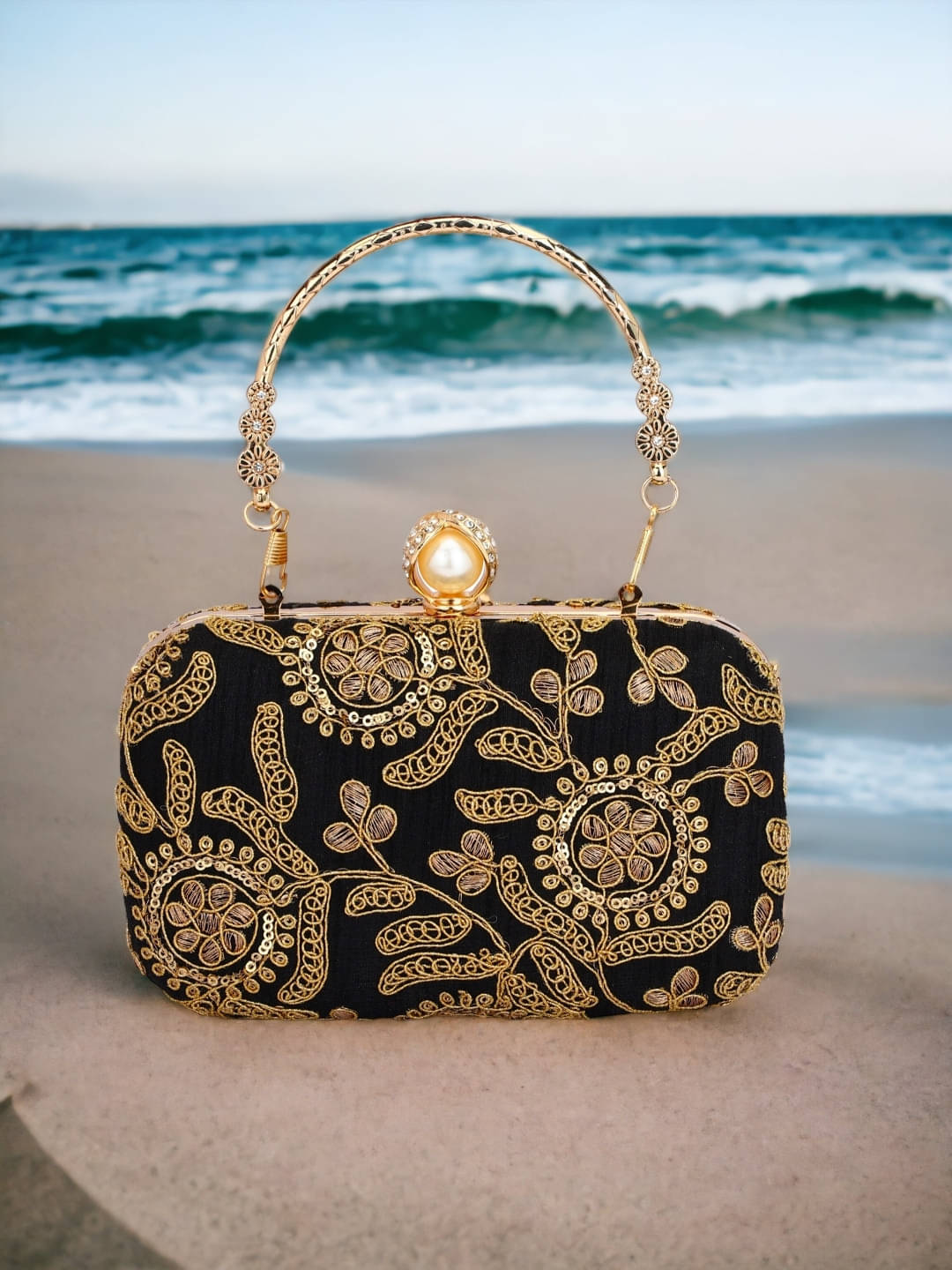     			Tooba Handicraft Multicolor Fabric Box Clutch