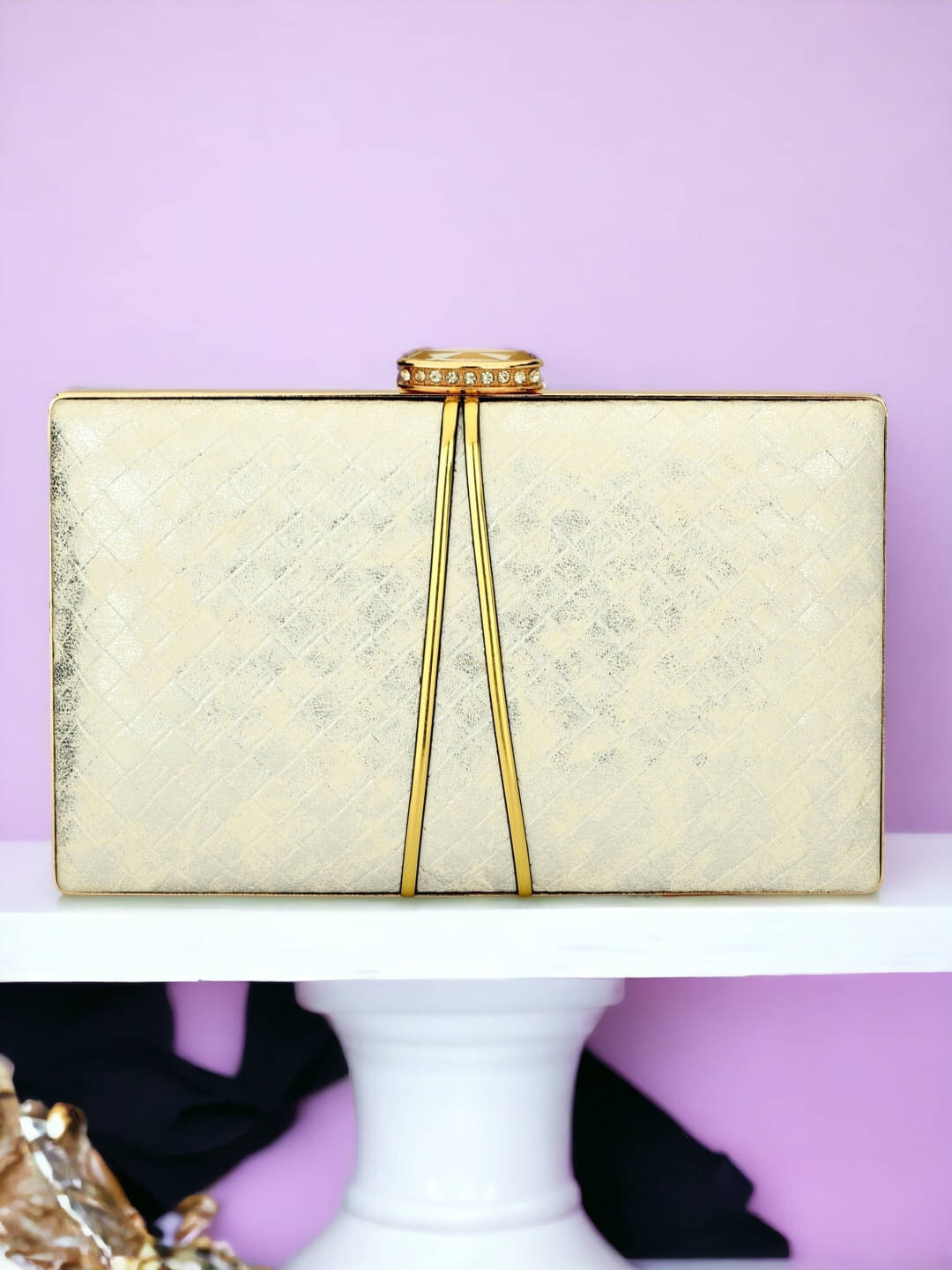     			Tooba Handicraft Multicolor Fabric Box Clutch