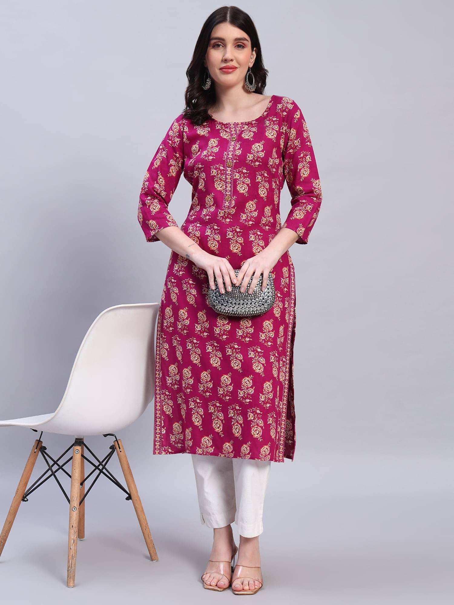     			Vicitra Women Cotton Blend Printed Straight Kurti ( Red )