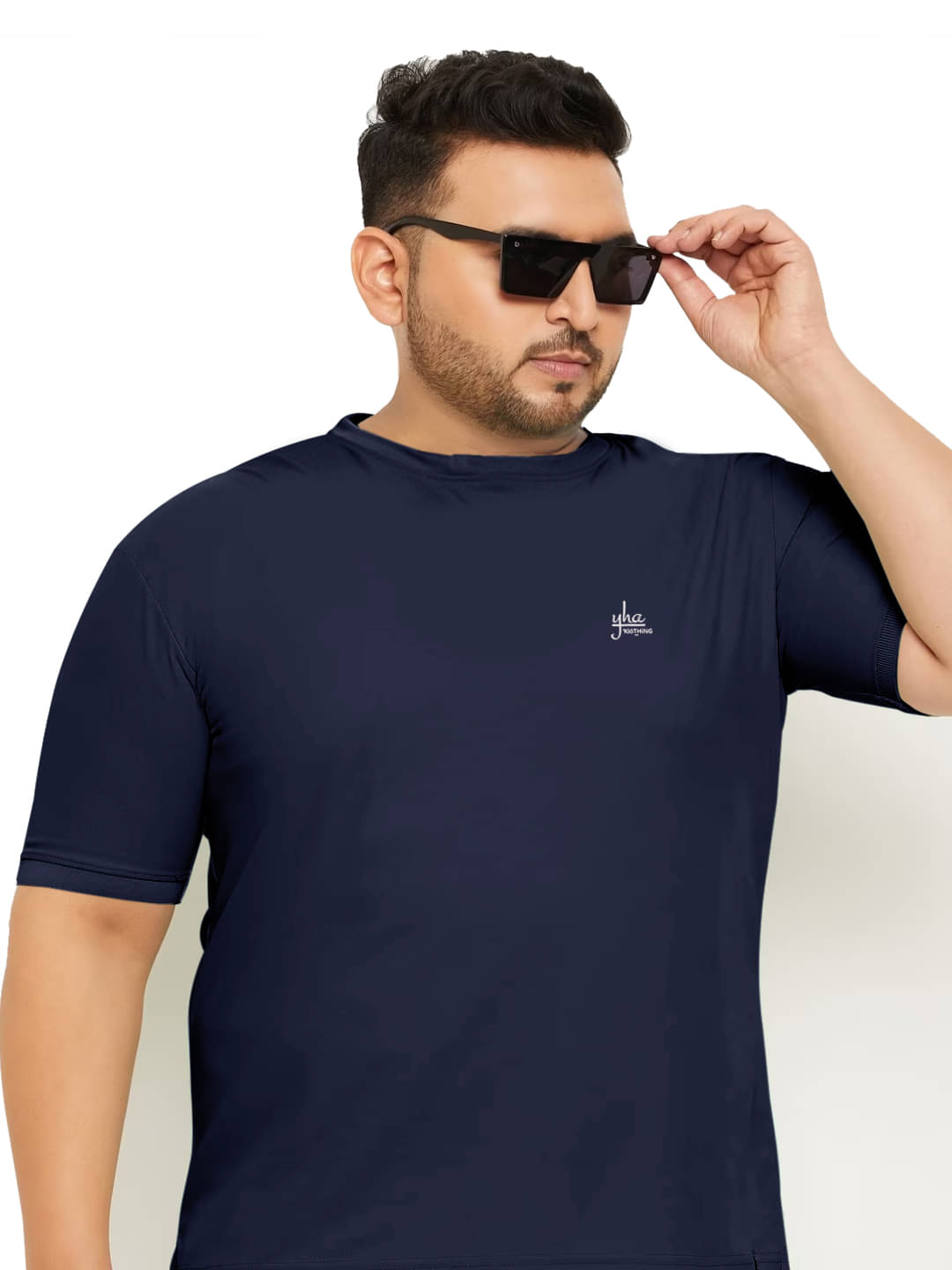     			YHA Men Cotton Blend Regular Fit Solid T-Shirt ( Navy Blue )