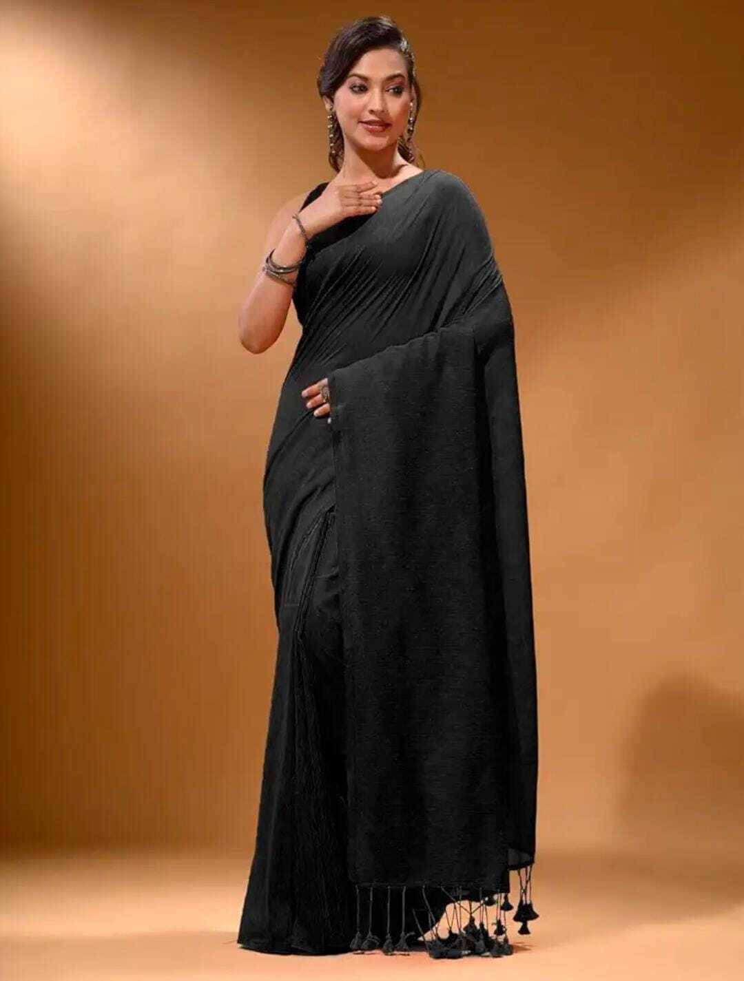 Zayraa Cotton Blend Embellished Saree With Unstitched Blouse Piece ( Black ) Zayraa Cotton Blend Embellished Saree With Unstitched Blouse Piece ( Black )