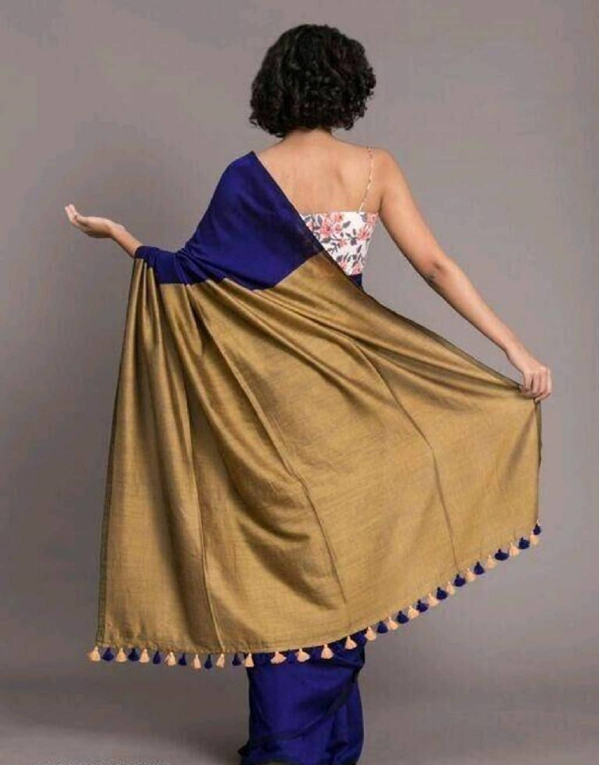 Zayraa Cotton Blend Woven Saree Without Blouse Piece ( Blue )     			Zayraa Cotton Blend Woven Saree Without Blouse Piece ( Blue )