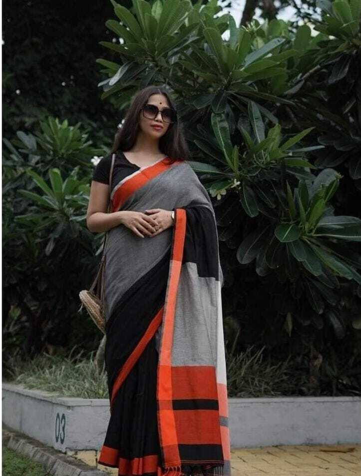 Zayraa Cotton Self Design Tant Saree With Unstitched Blouse Piece ( Brown ) Zayraa Cotton Self Design Tant Saree With Unstitched Blouse Piece ( Brown )