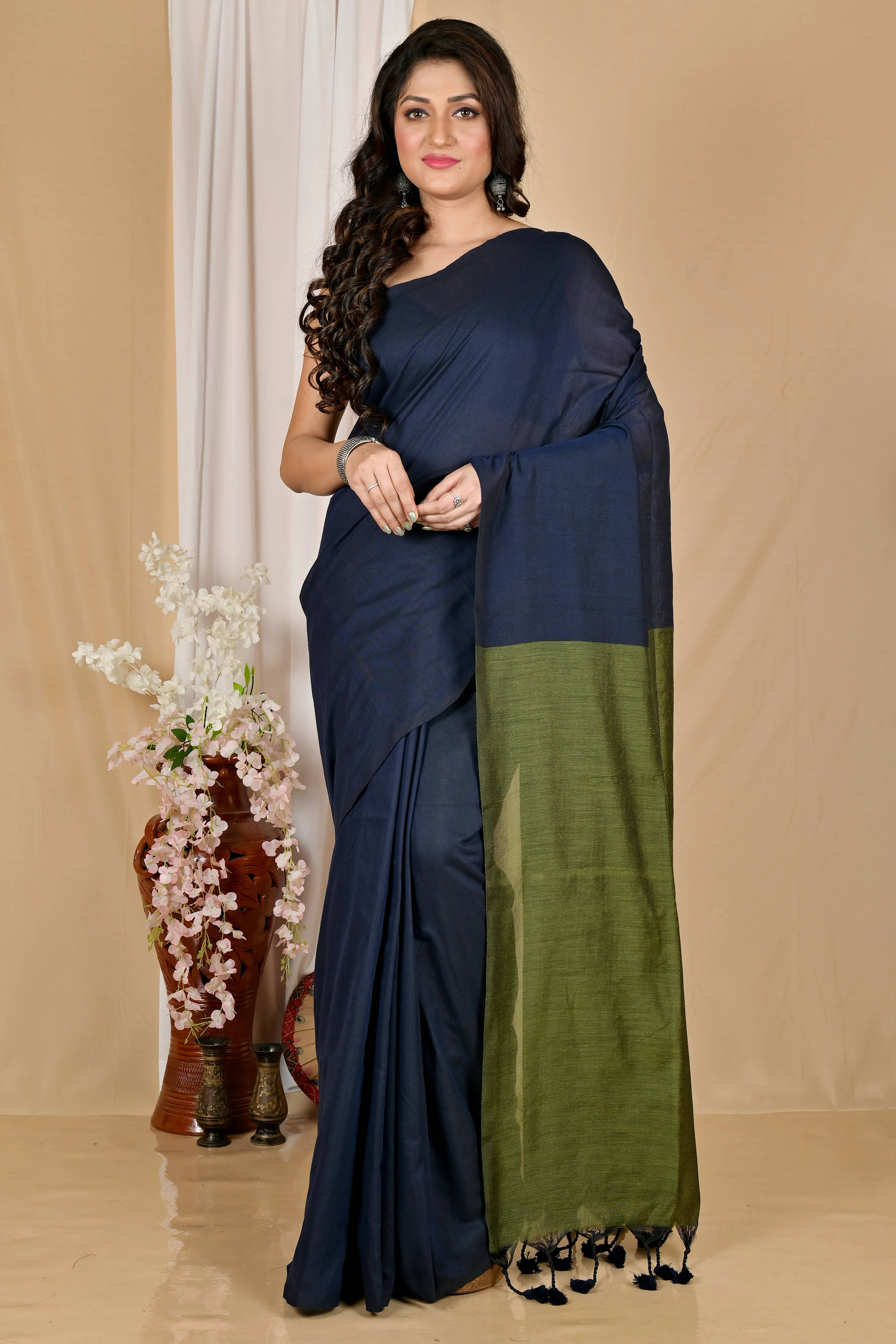 Zayraa Cotton Self Design Tant Saree With Unstitched Blouse Piece ( Blue ) Zayraa Cotton Self Design Tant Saree With Unstitched Blouse Piece ( Blue )