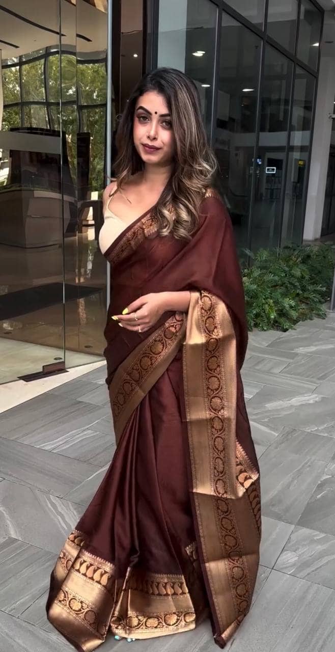 fab woven Art Silk Woven Kanjeevaram Sarees With Unstitched Blouse Piece ( Maroon ) - Sarees | Buy online on ZillyBuy