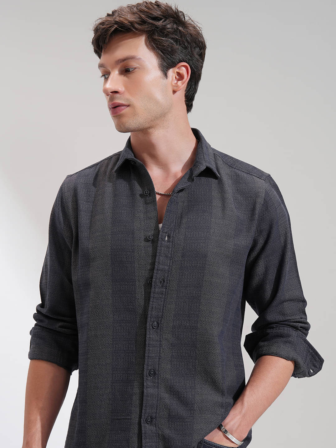     			Highlander 100% Cotton Regular Fit Self Design Full Sleeves Men's Casual Shirt - Multicolor ( Pack of 1 )