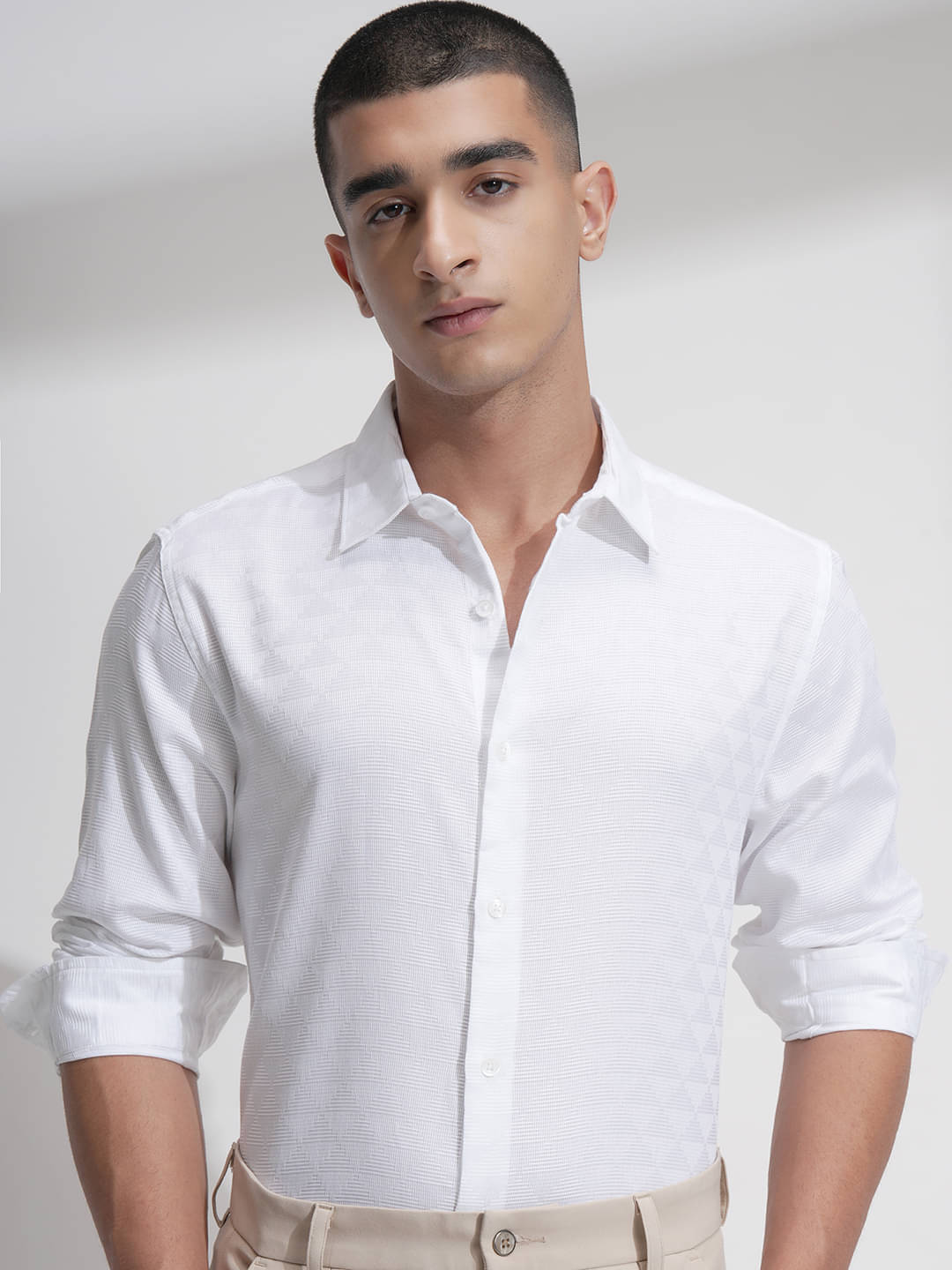     			Highlander 100% Cotton Regular Fit Self Design Full Sleeves Men's Casual Shirt - White ( Pack of 1 )