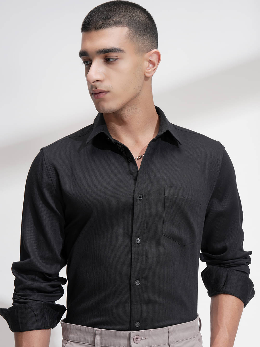     			Highlander 100% Cotton Regular Fit Self Design Full Sleeves Men's Casual Shirt - Black ( Pack of 1 )